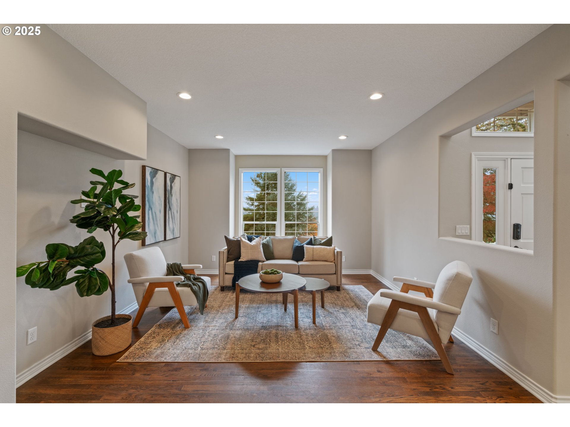 1808 HALL CT