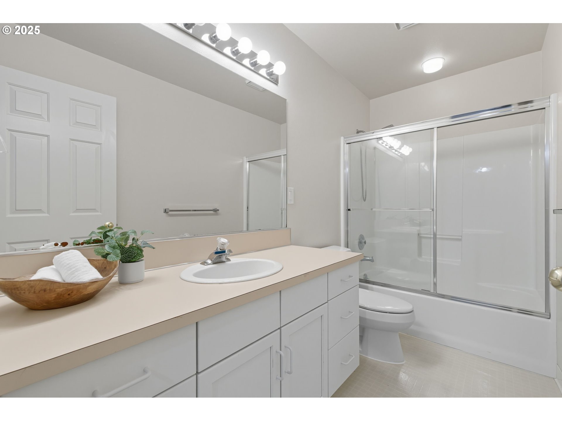 6903 SE RIVERSIDE DR 12