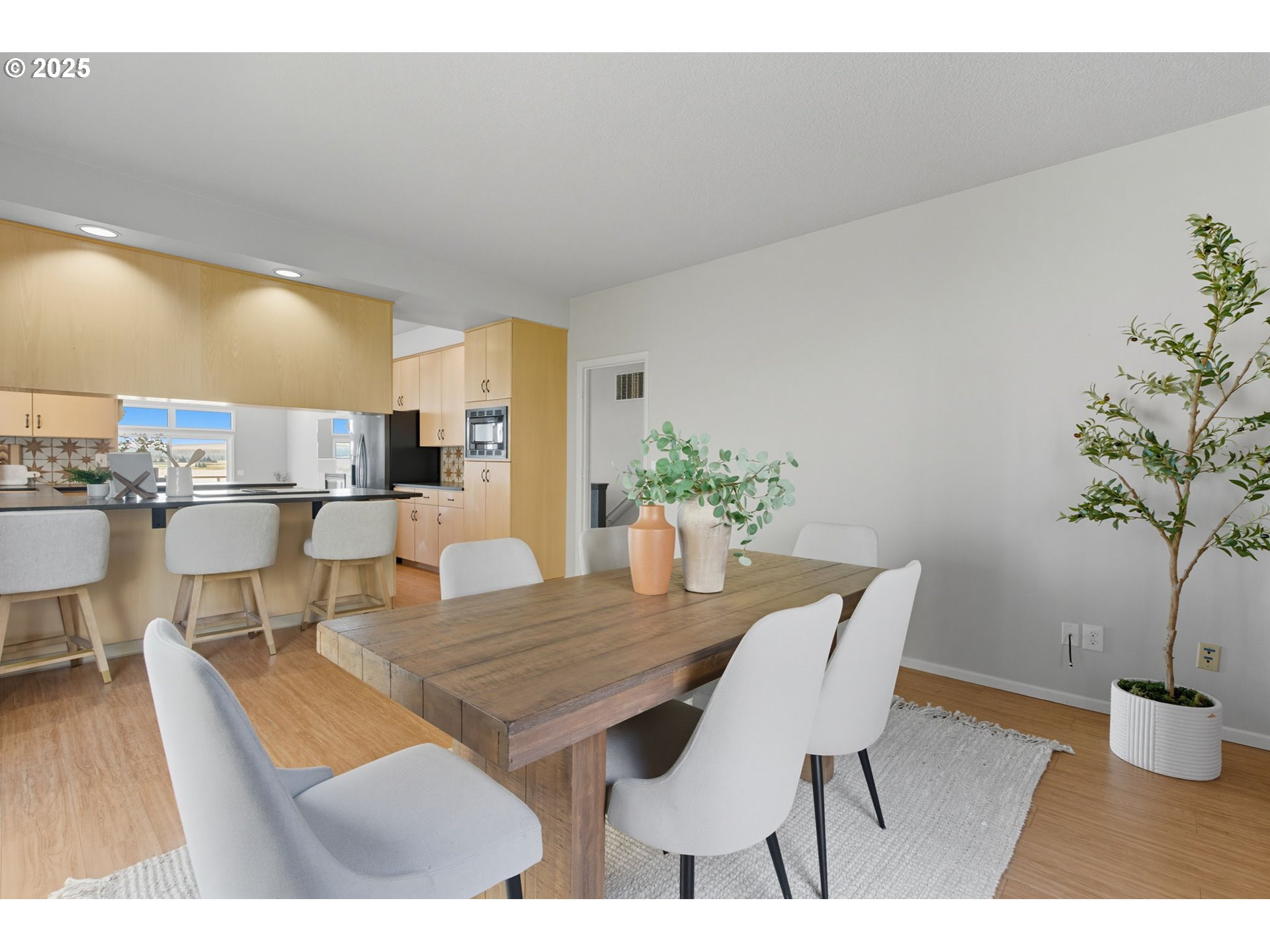 6903 SE RIVERSIDE DR 12