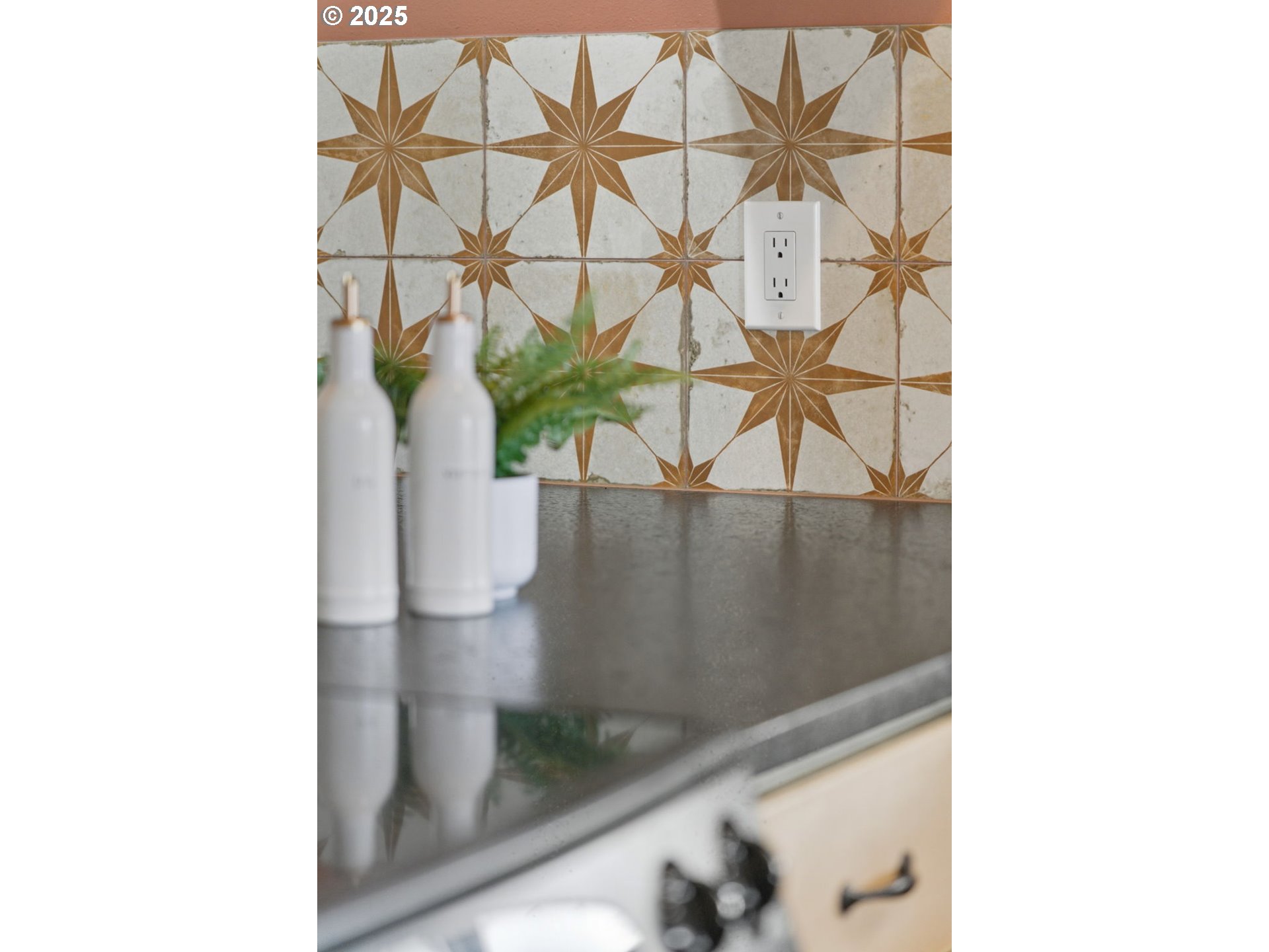 6903 SE RIVERSIDE DR 12