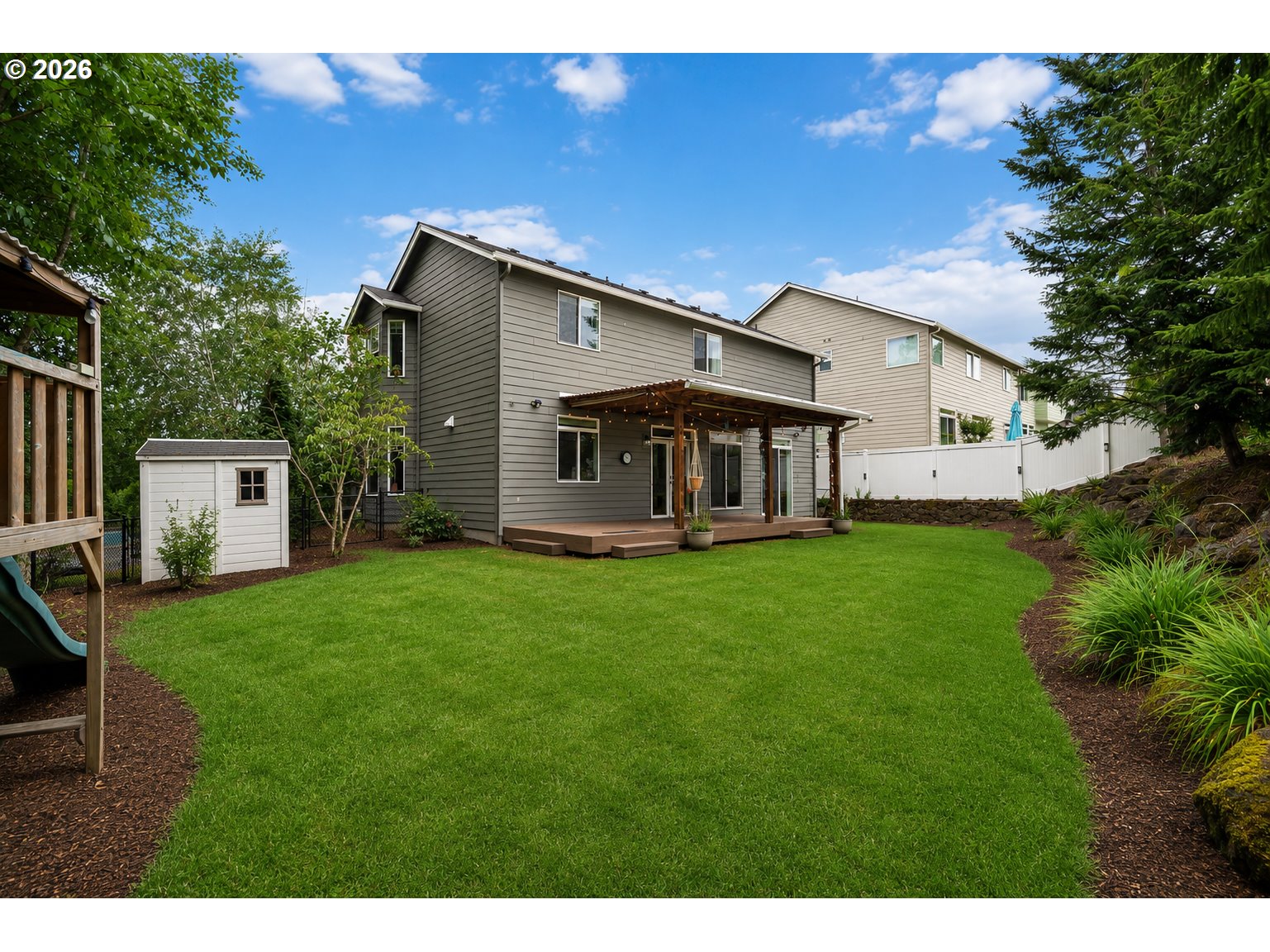 1509 N HERON DR