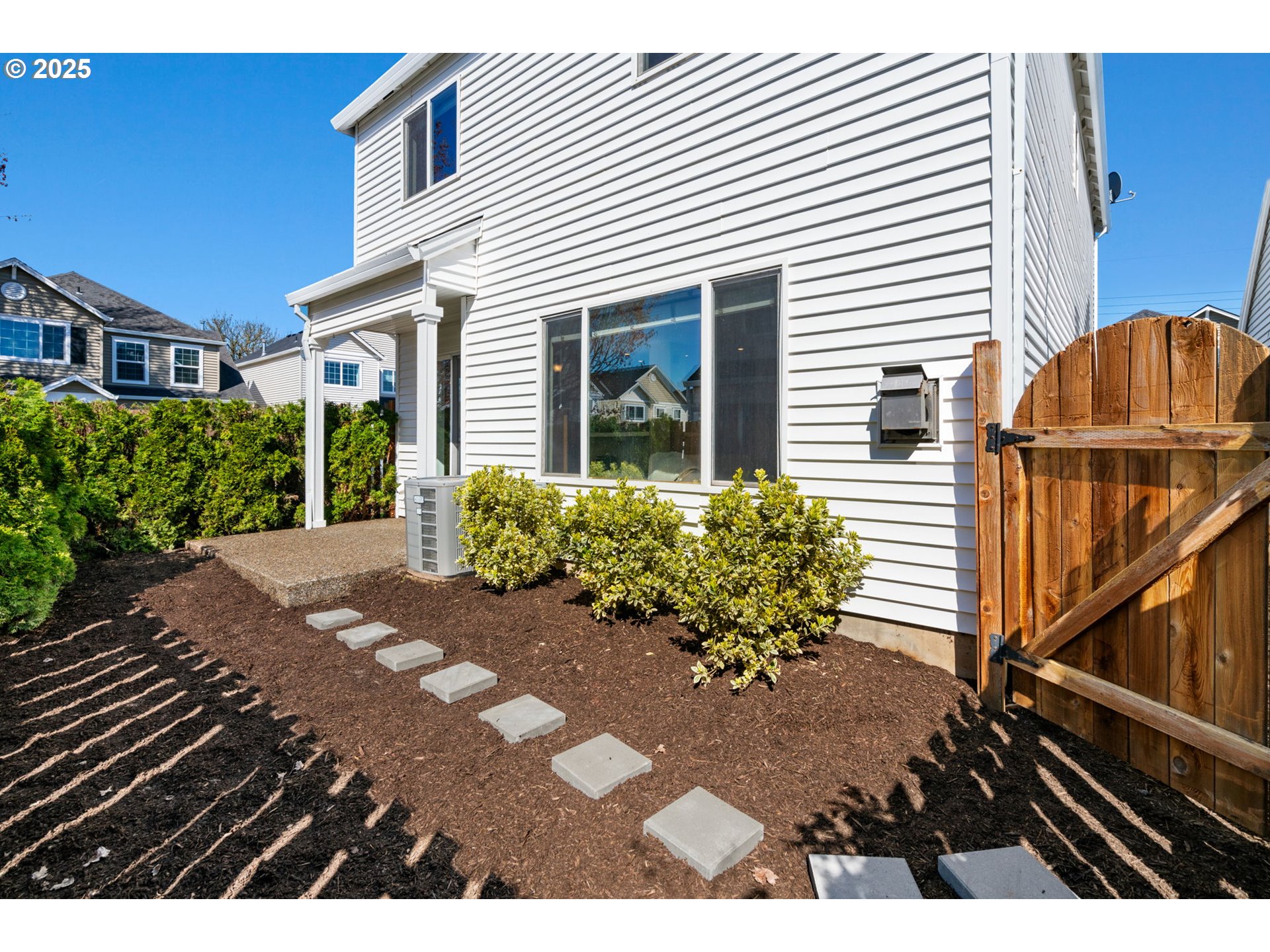 6577 NW MCGREGOR TER