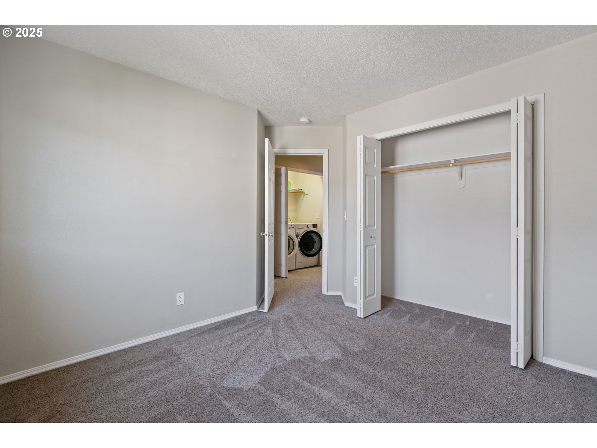 6577 NW MCGREGOR TER