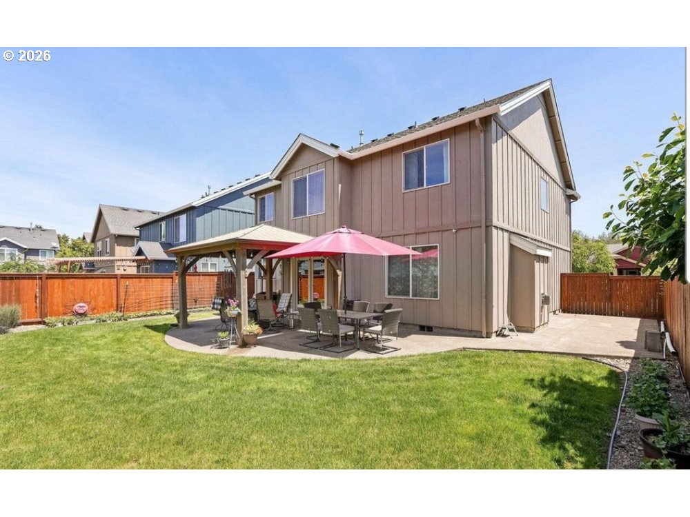 216 CHURCHILL DOWNS ST SE