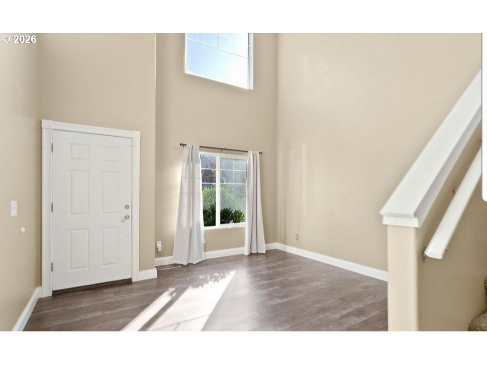 216 CHURCHILL DOWNS ST SE