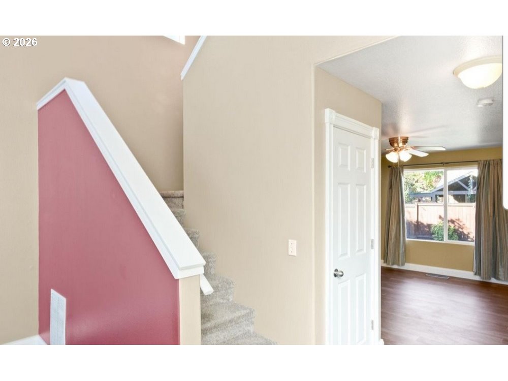 216 CHURCHILL DOWNS ST SE