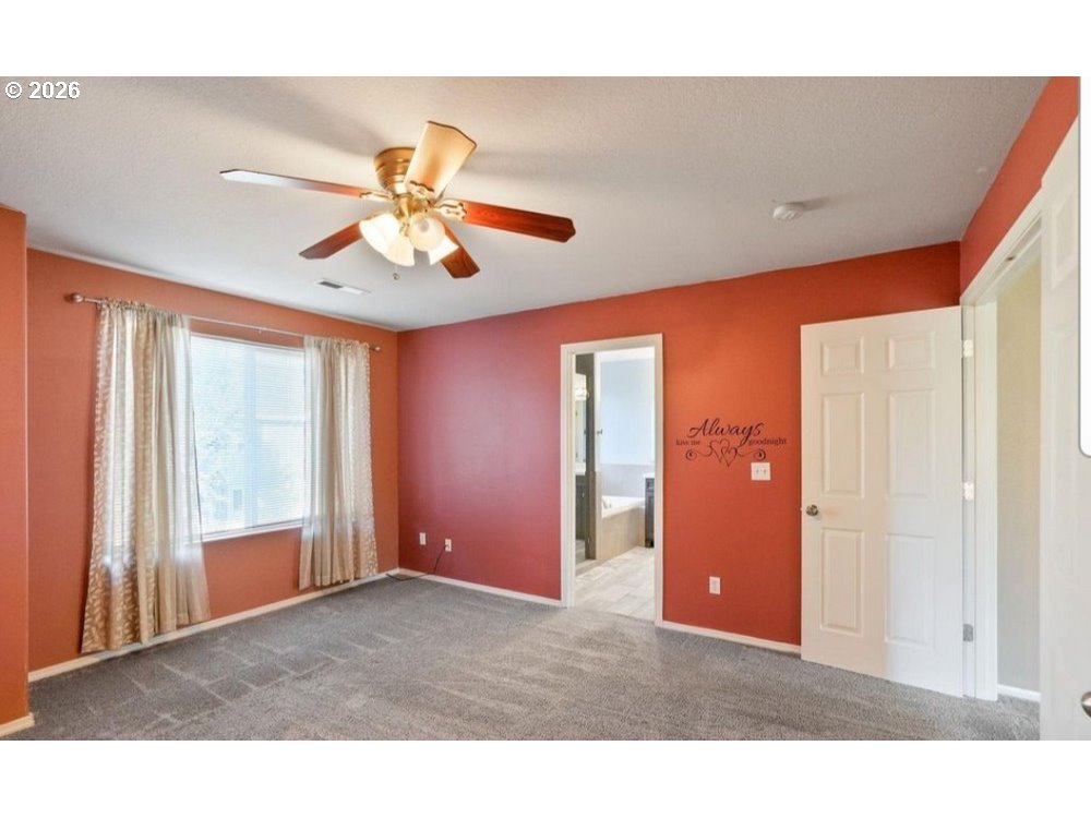 216 CHURCHILL DOWNS ST SE