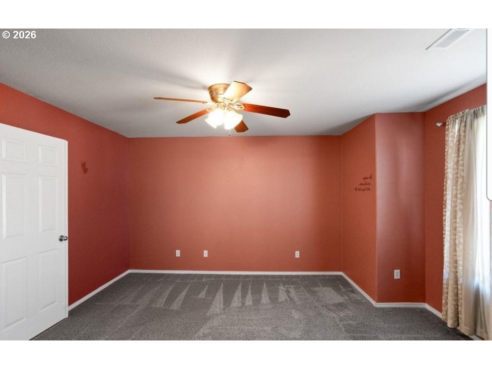 216 CHURCHILL DOWNS ST SE