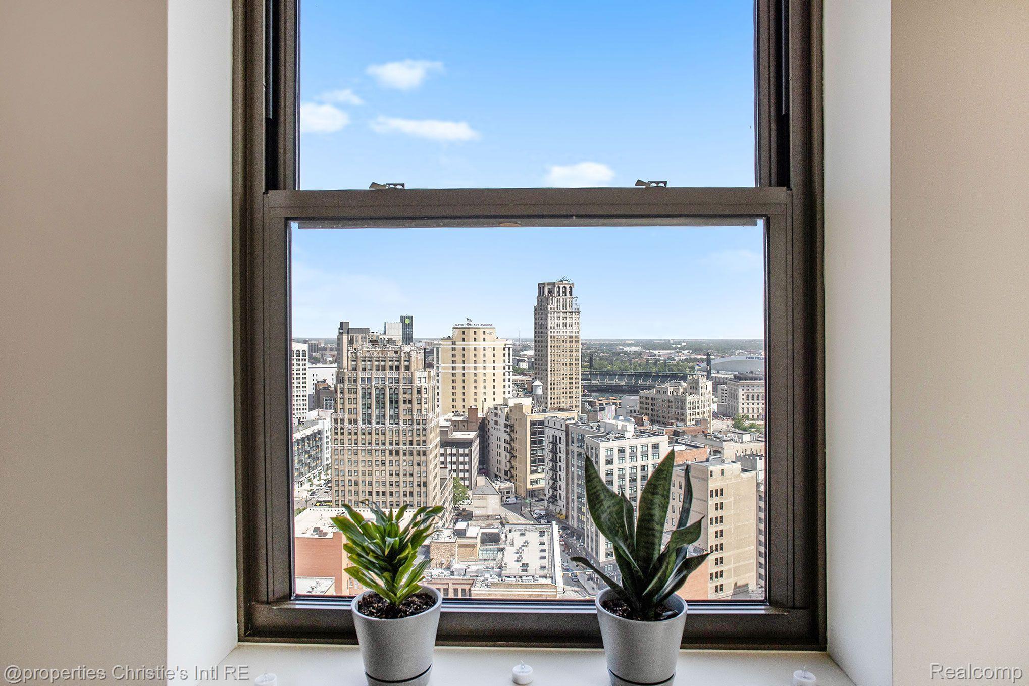 1135 Shelby Street Unit: 2412
