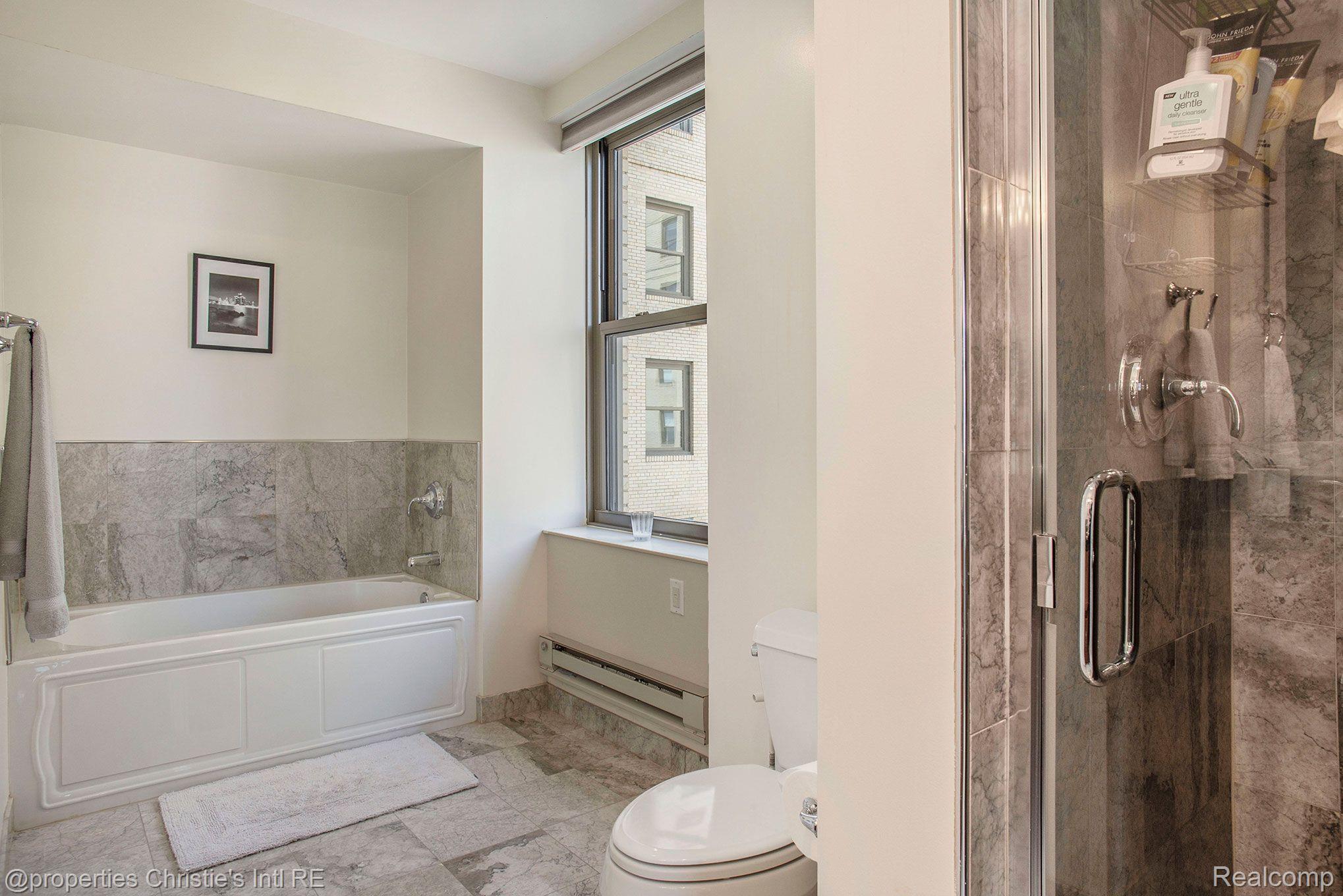 1135 Shelby Street Unit: 2412