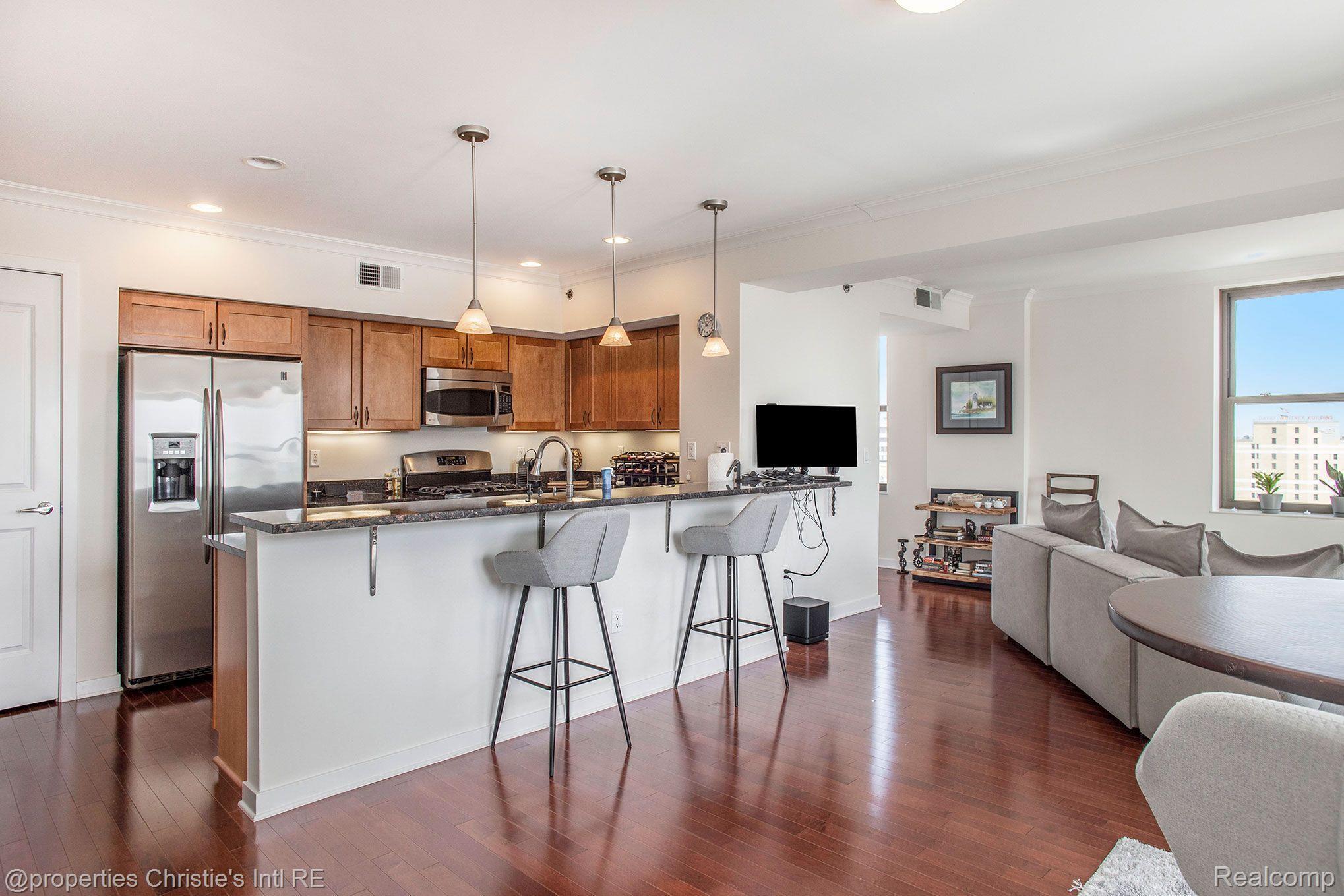 1135 Shelby Street Unit: 2412