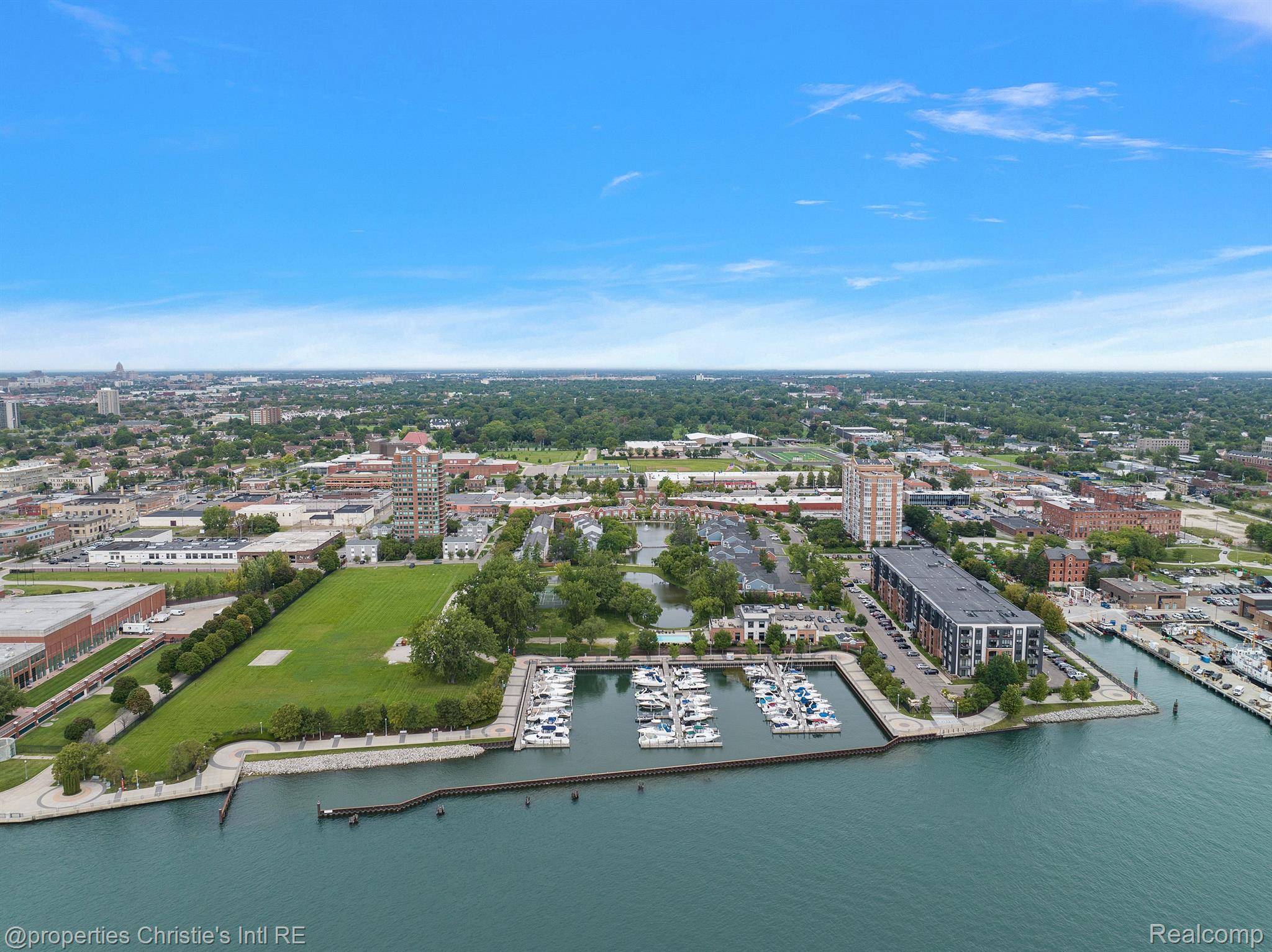 250 E HARBORTOWN Drive Unit: 804