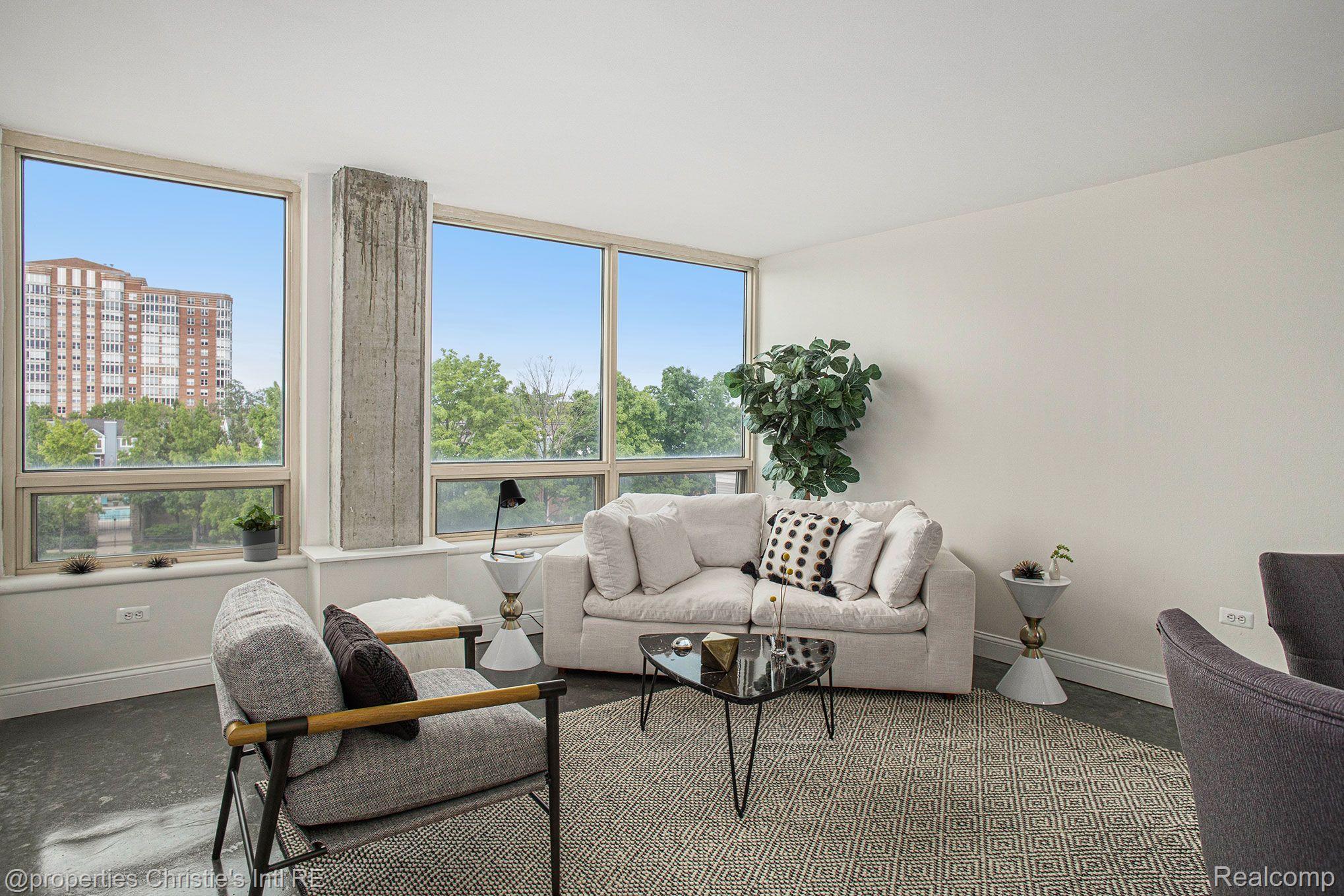 3320 Spinnaker Lane Unit: 9B