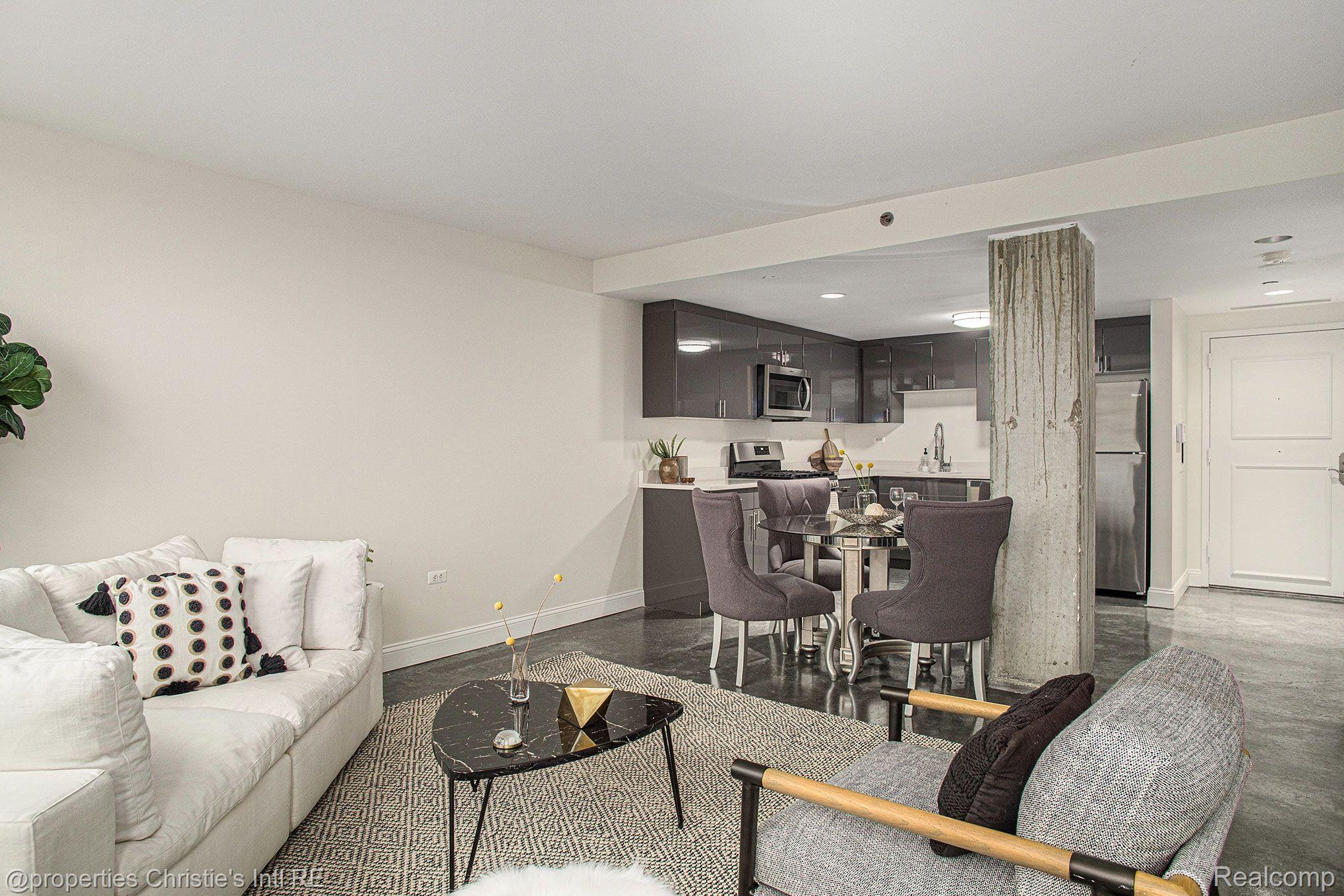 3320 Spinnaker Lane Unit: 9B
