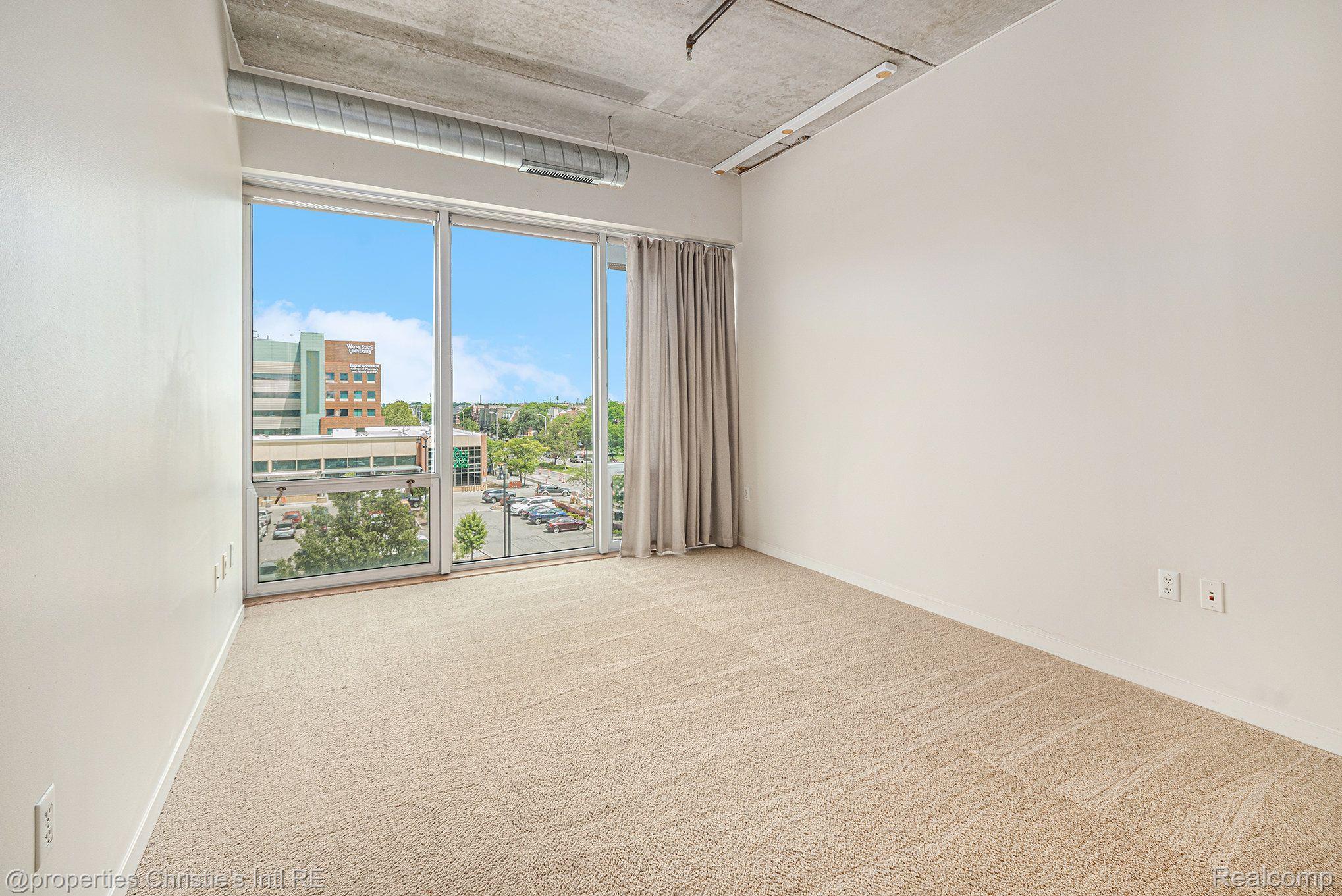 3670 WOODWARD Avenue Unit: 412