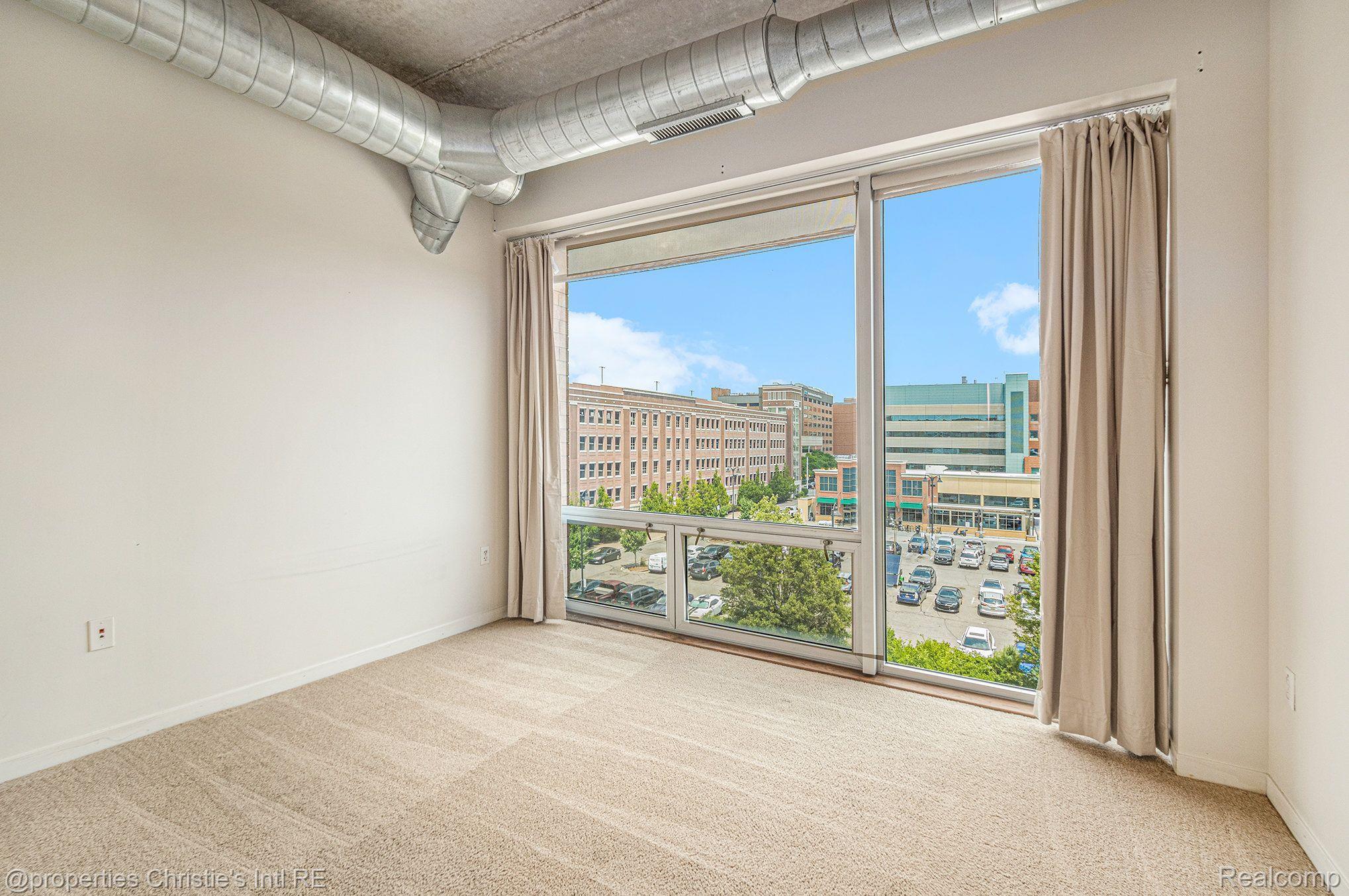 3670 WOODWARD Avenue Unit: 412