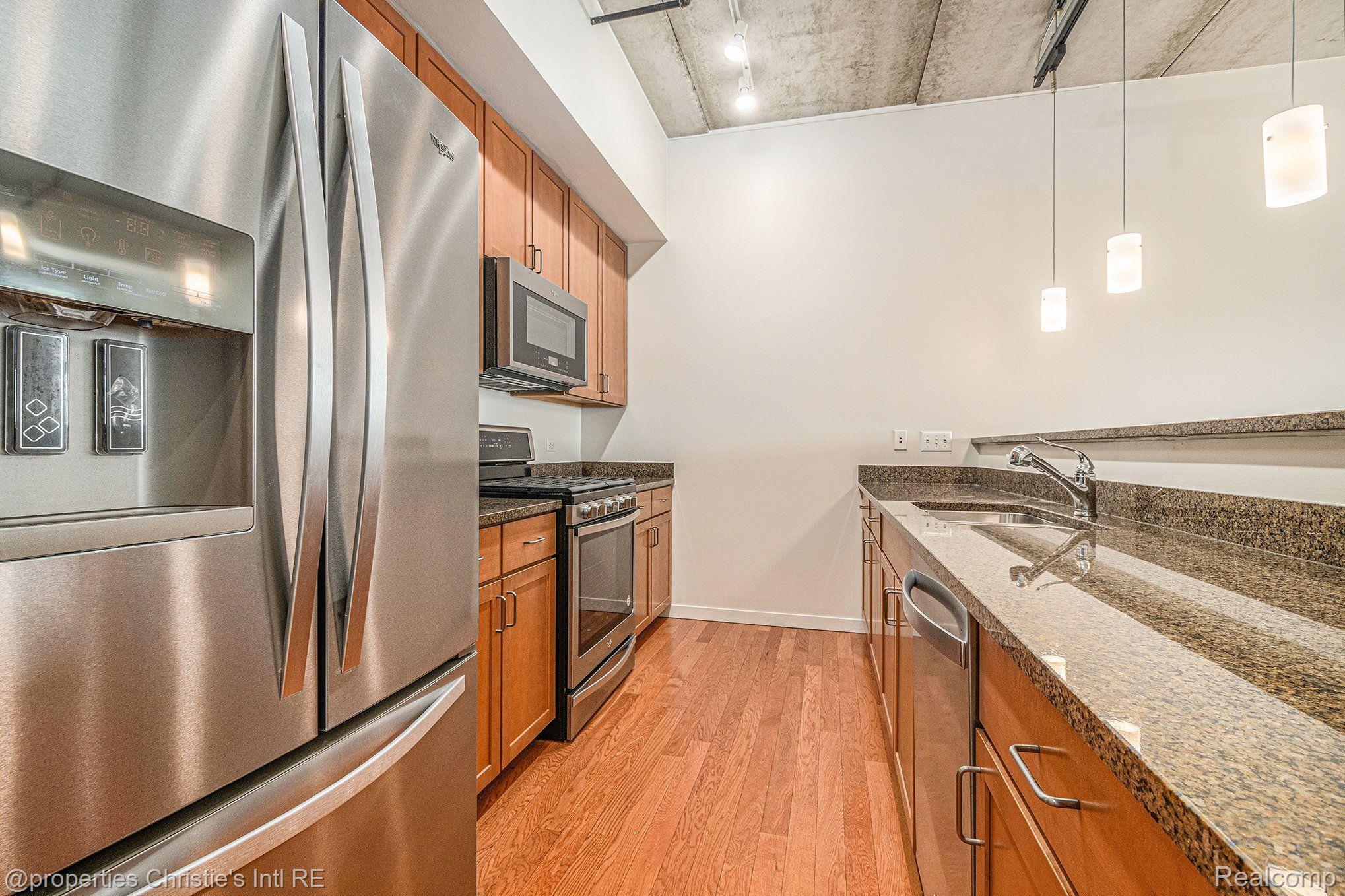 3670 WOODWARD Avenue Unit: 412