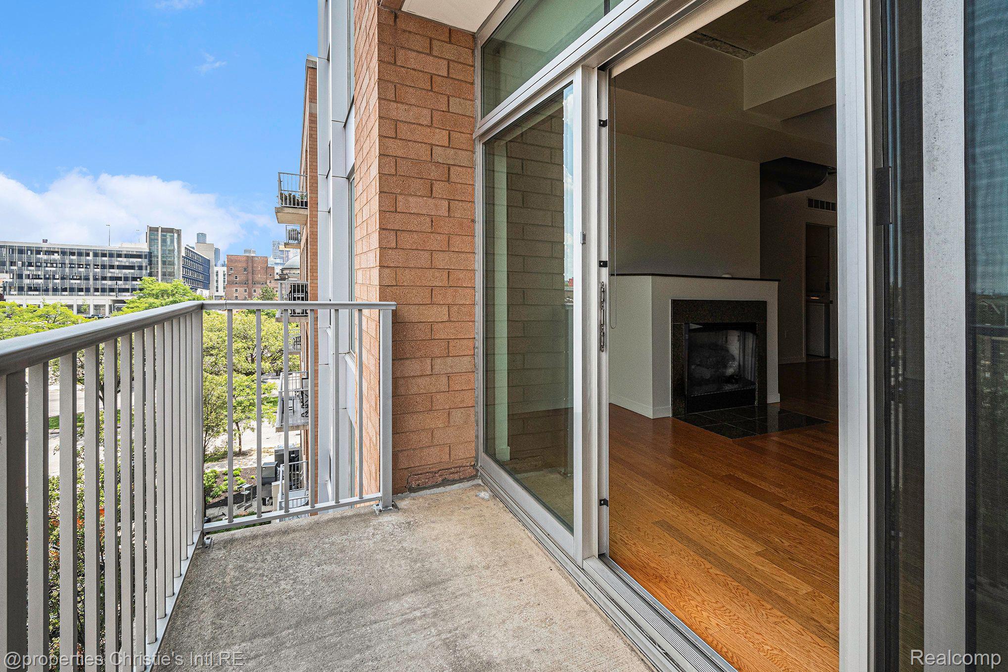 3670 WOODWARD Avenue Unit: 412