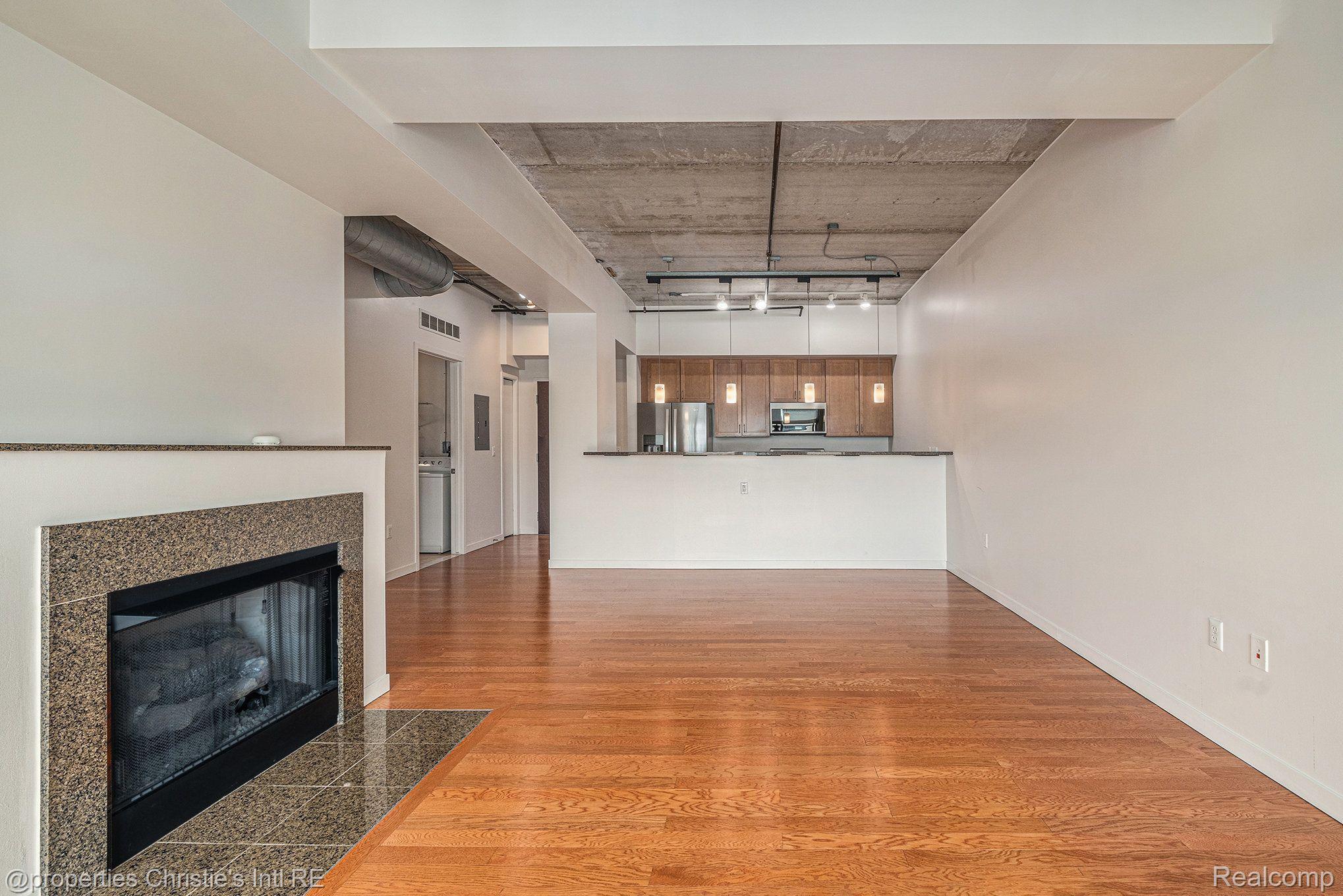 3670 WOODWARD Avenue Unit: 412