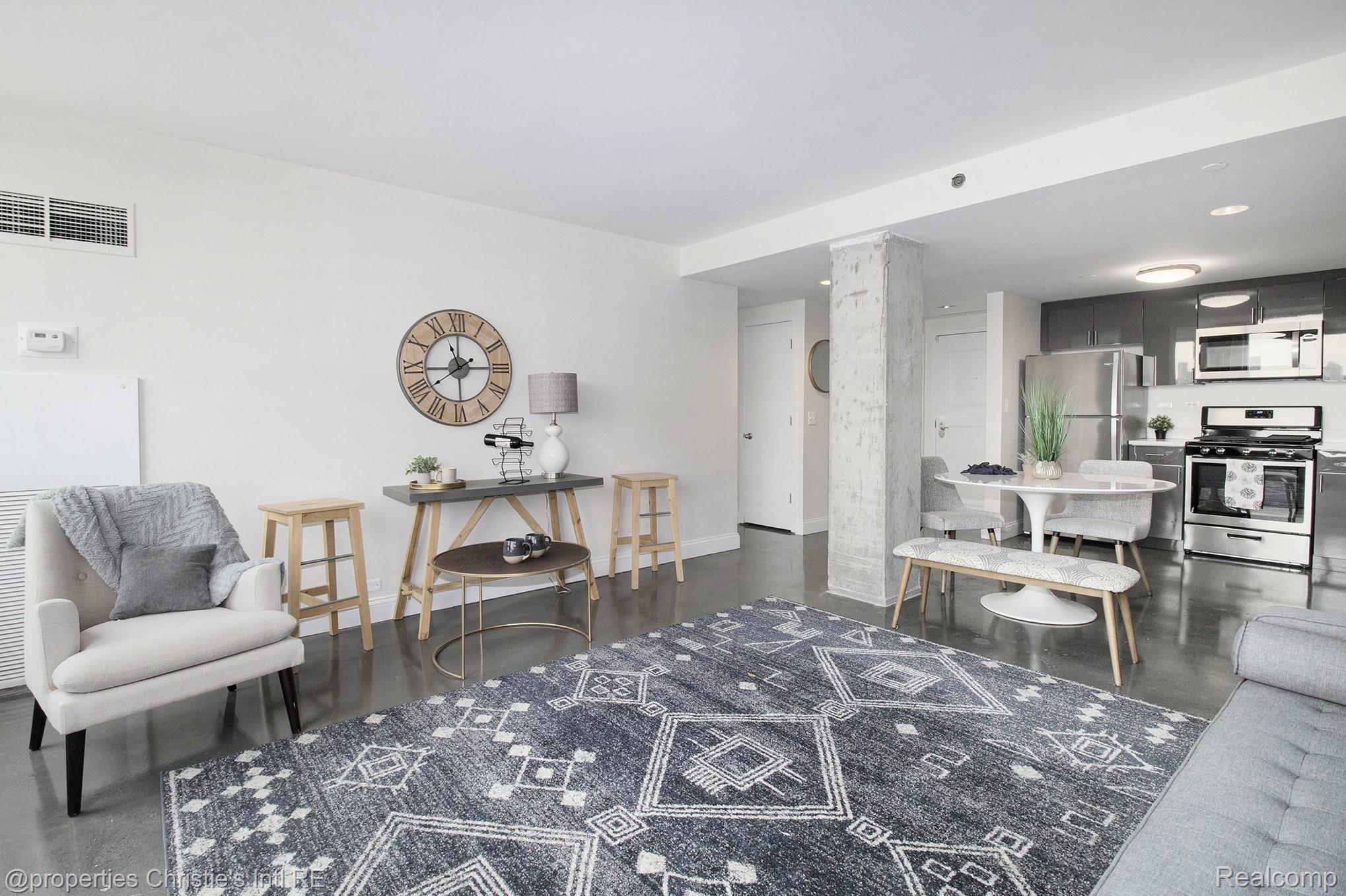 3320 Spinnaker Lane  Unit: 6E