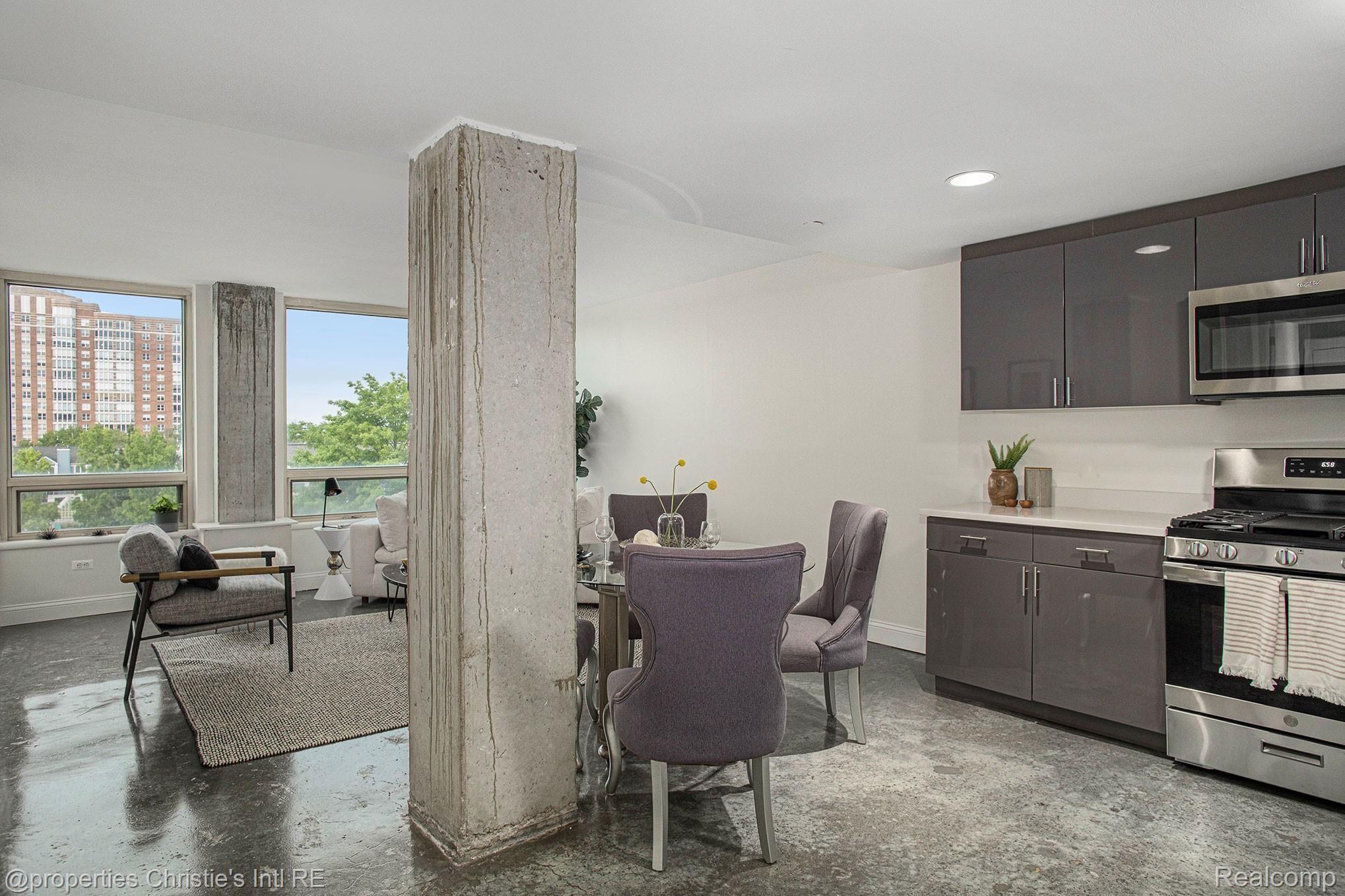 3320 Spinnaker Lane Unit: 4B