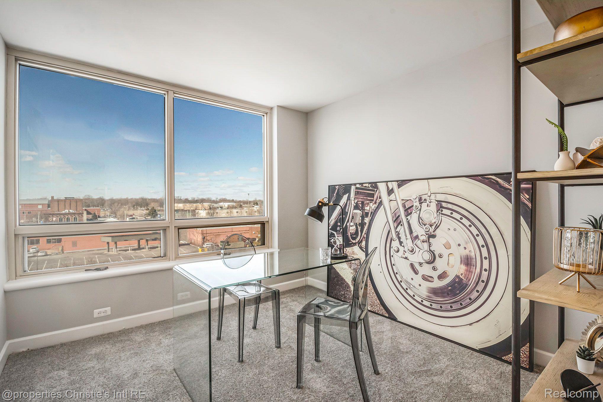 3320 SPINNAKER Lane Unit: 8A