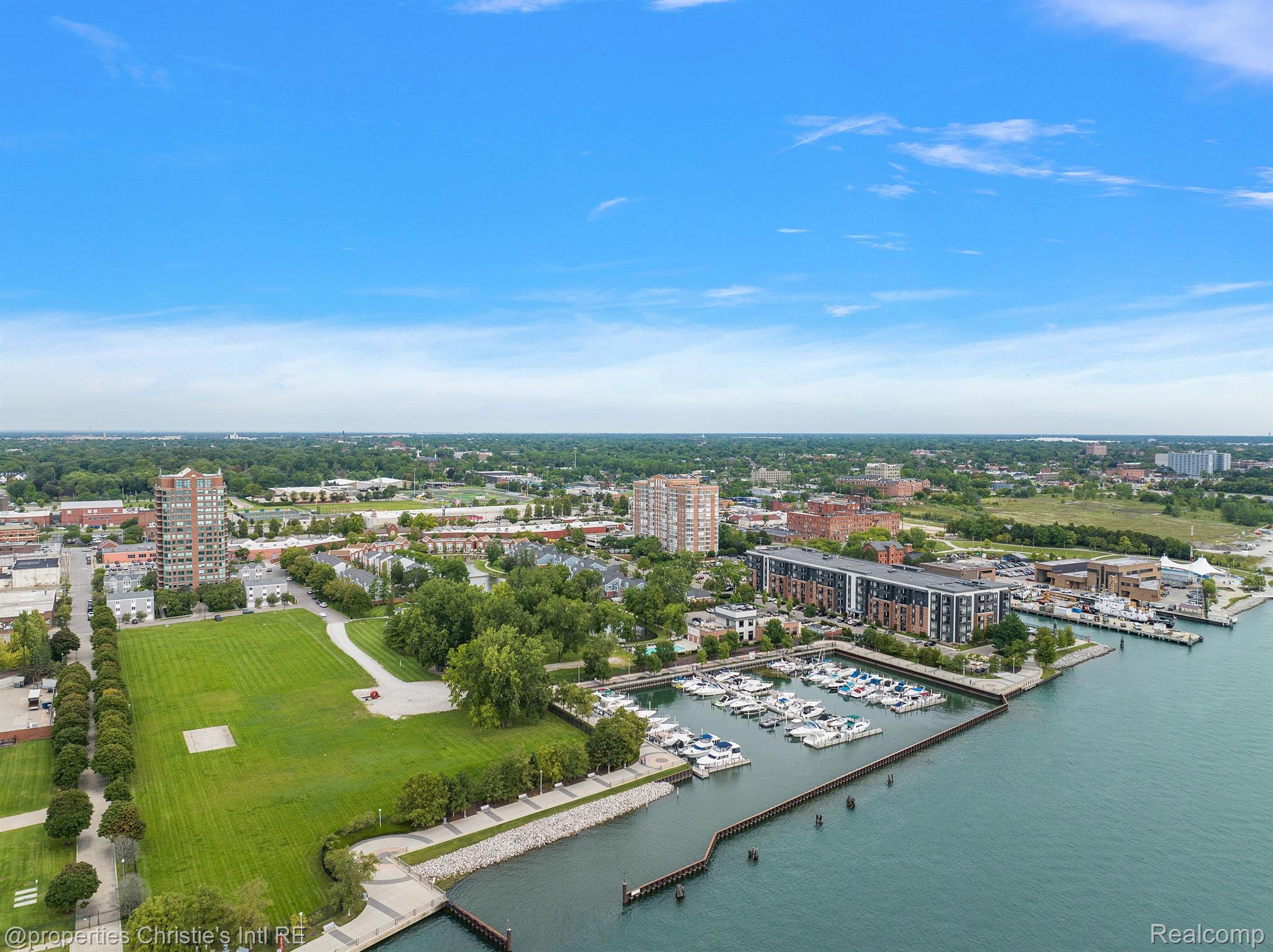 250 E Harbortown 1004