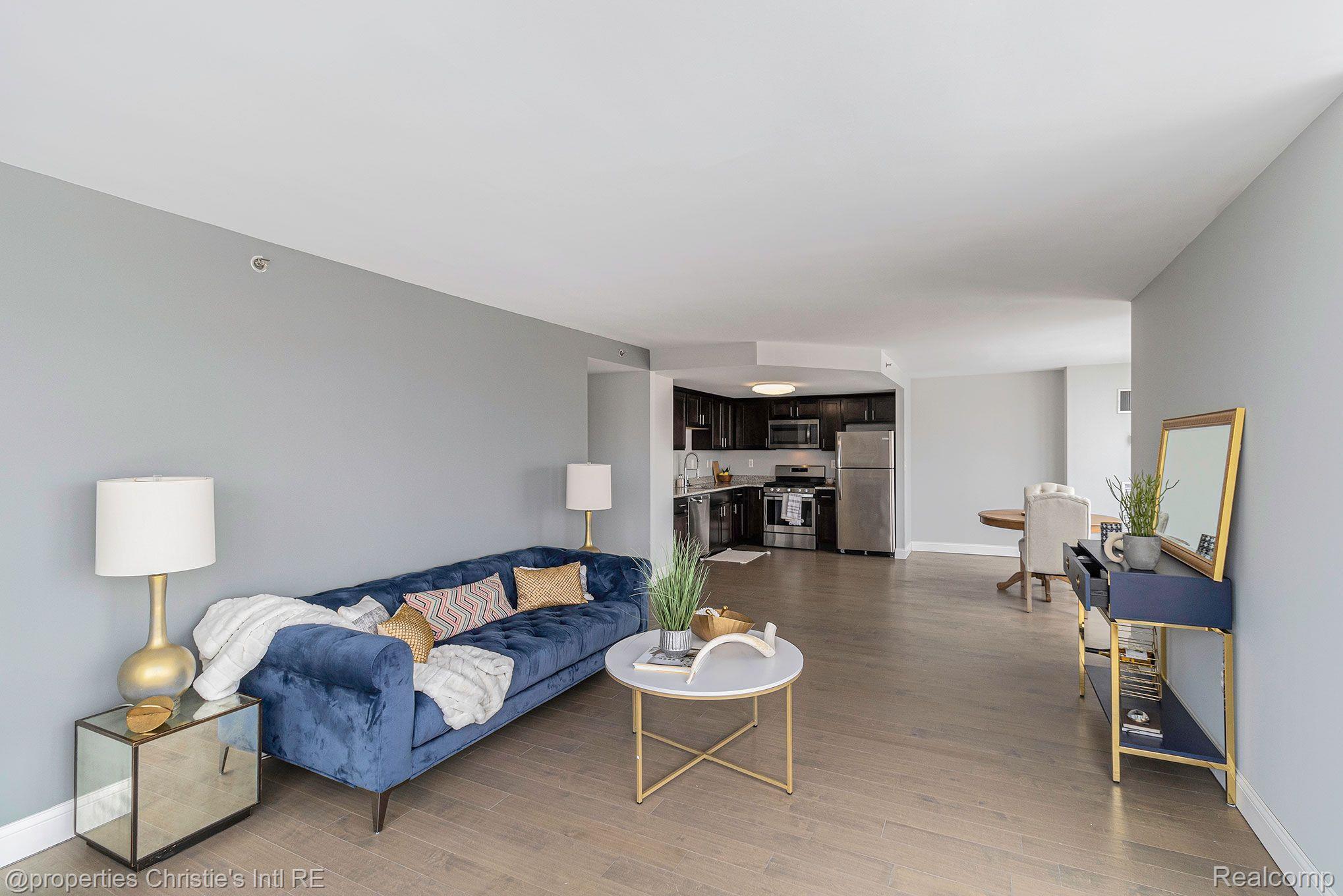 250 E Harbortown Drive 504