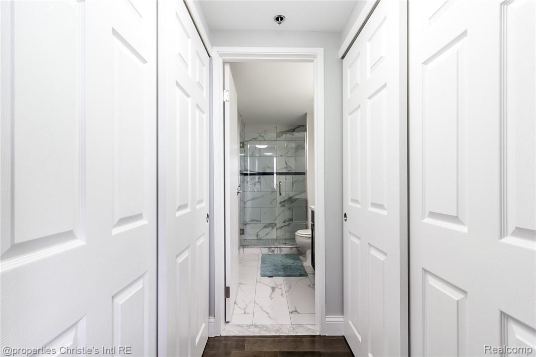 250 E Harbortown Drive 1304
