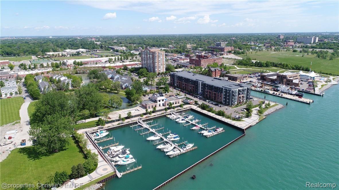250 E Harbortown Drive 1304