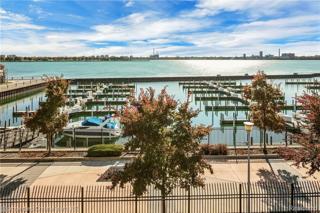250 E Harbortown Drive 1304