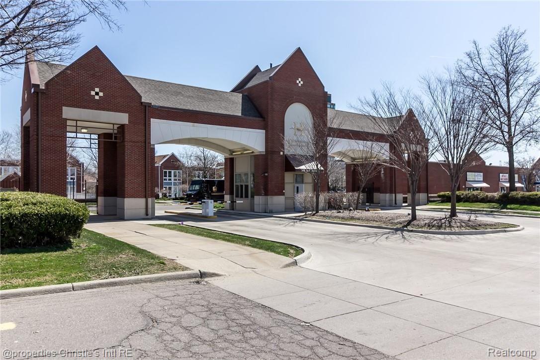 250 E Harbortown Drive 1304
