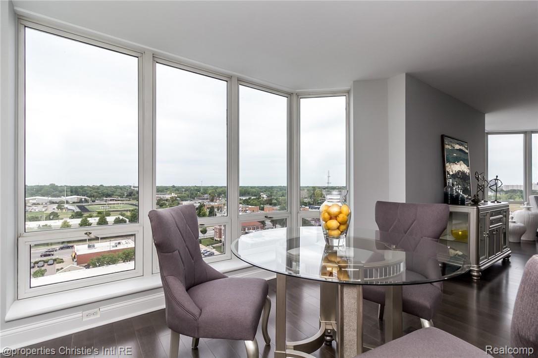 250 E Harbortown Drive 1304