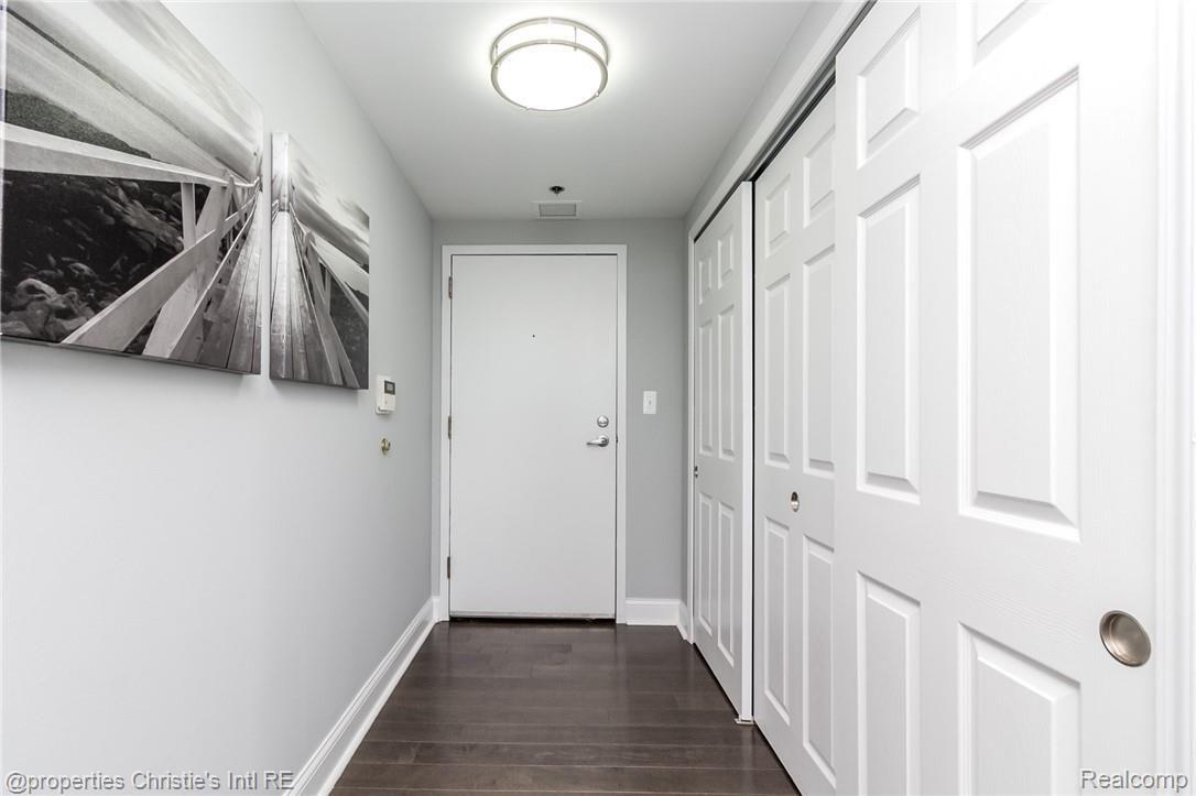 250 E Harbortown Drive 1304
