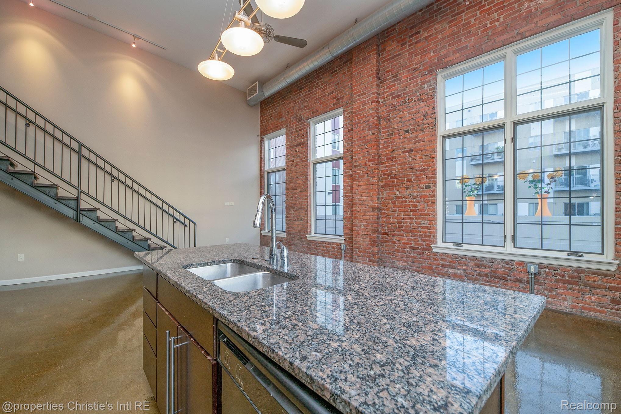 3100 Woodward Avenue 206