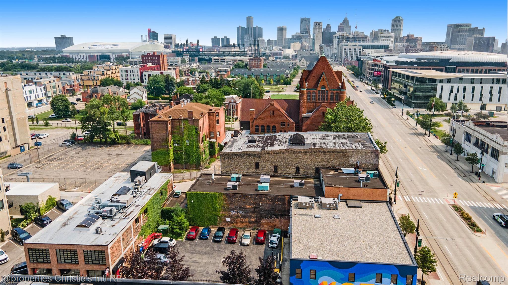 3100 WOODWARD Avenue 207