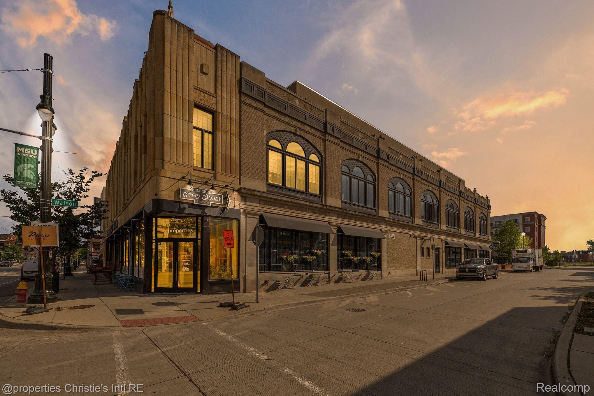 3100 WOODWARD Avenue 207