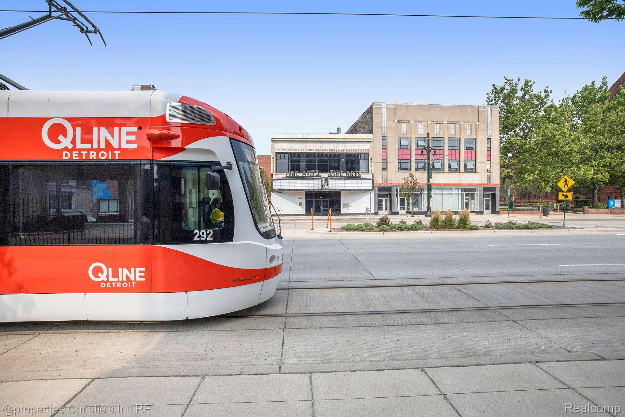 3100 WOODWARD Avenue 207