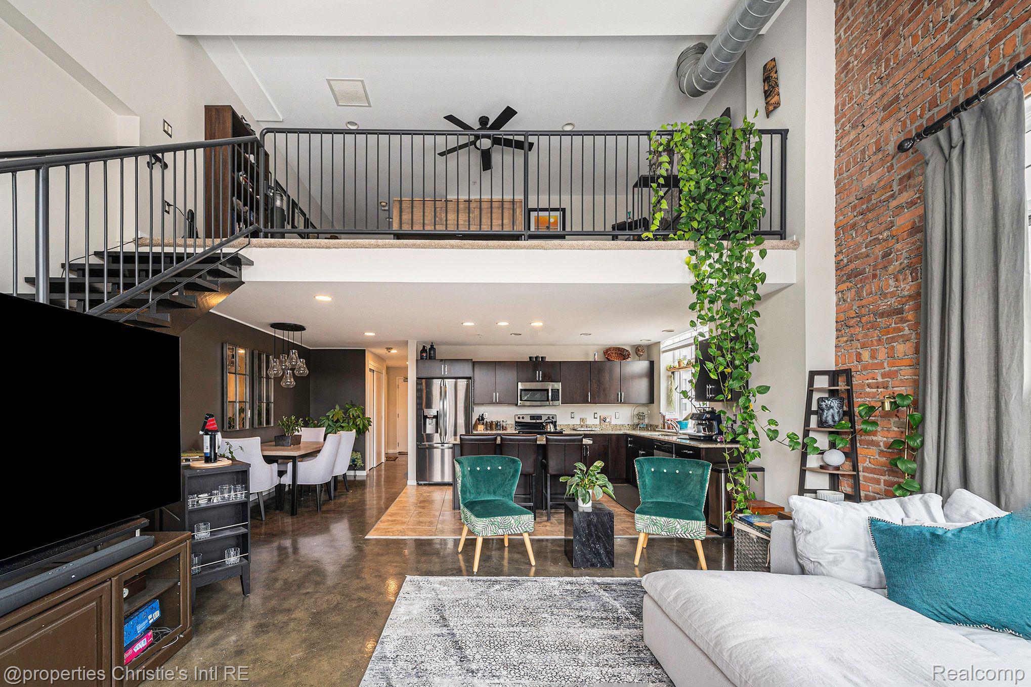 3100 WOODWARD Avenue 207