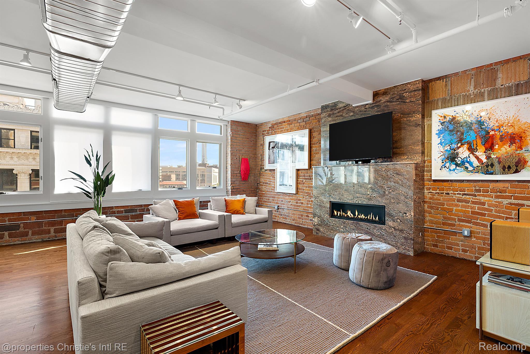 1529 Broadway Street #500