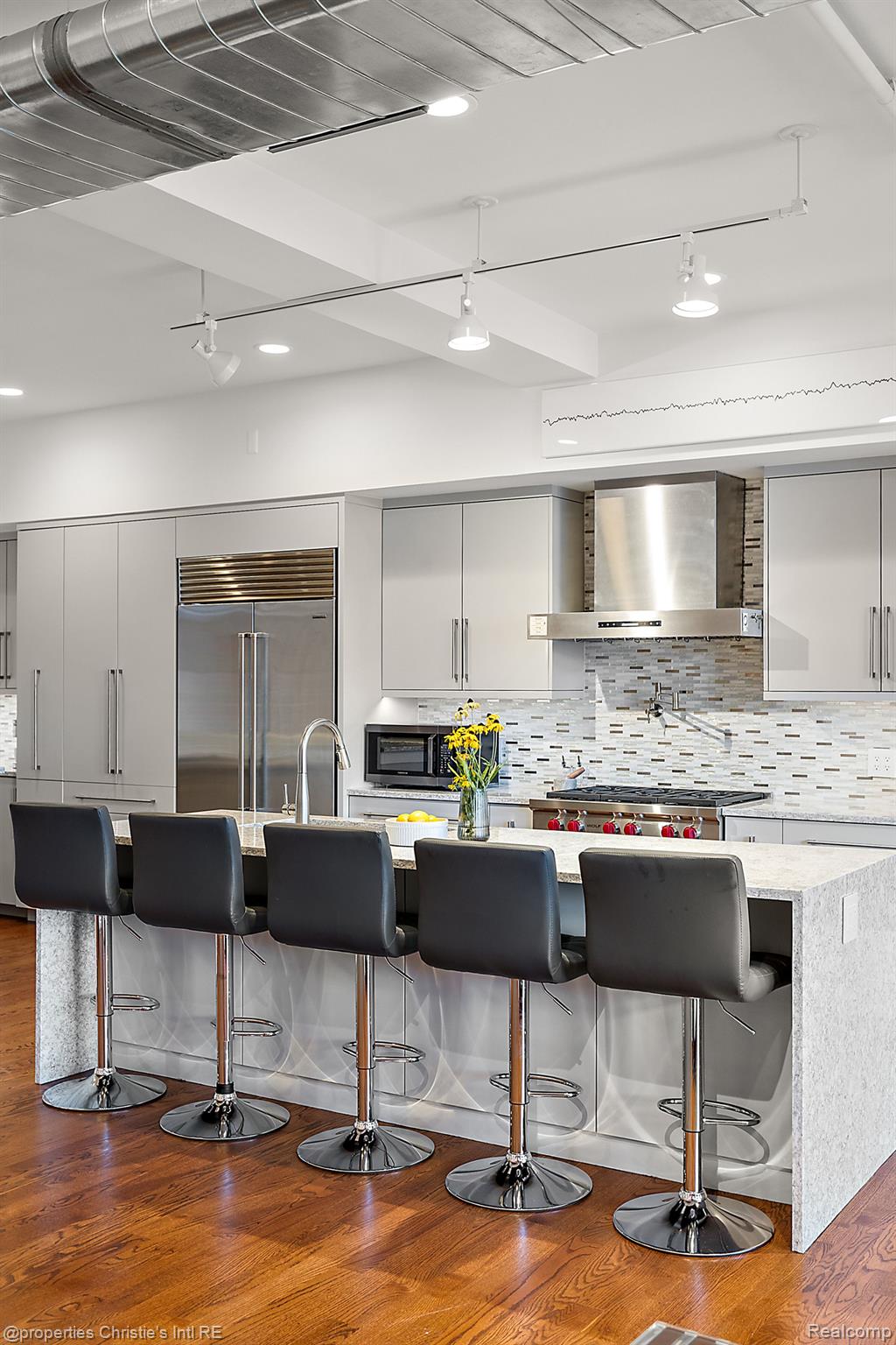 1529 Broadway Street #500