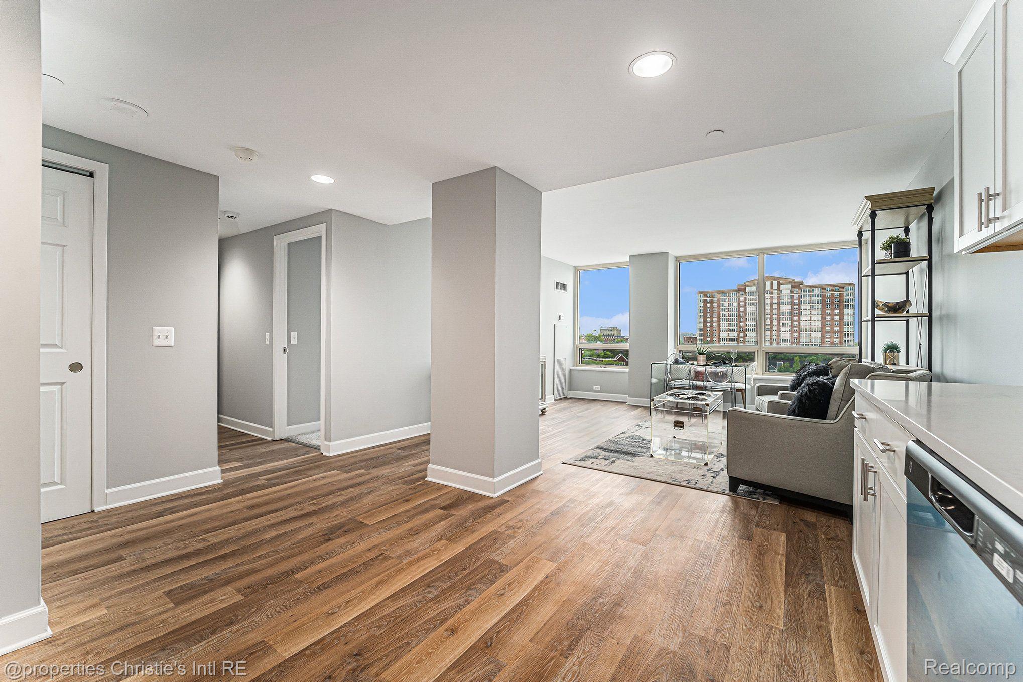 3320 Spinnaker Lane 6B