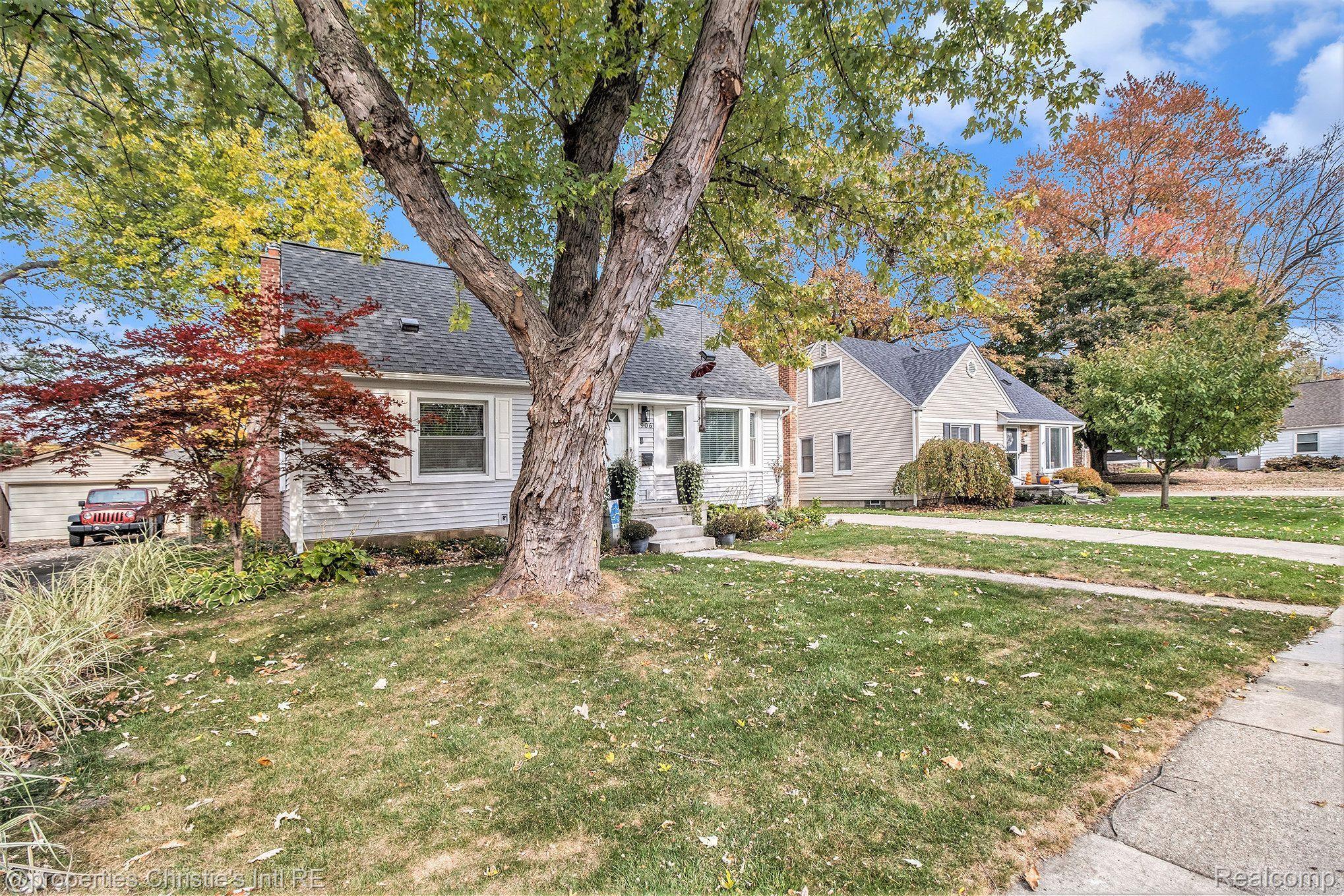 906 MAYFIELD Drive