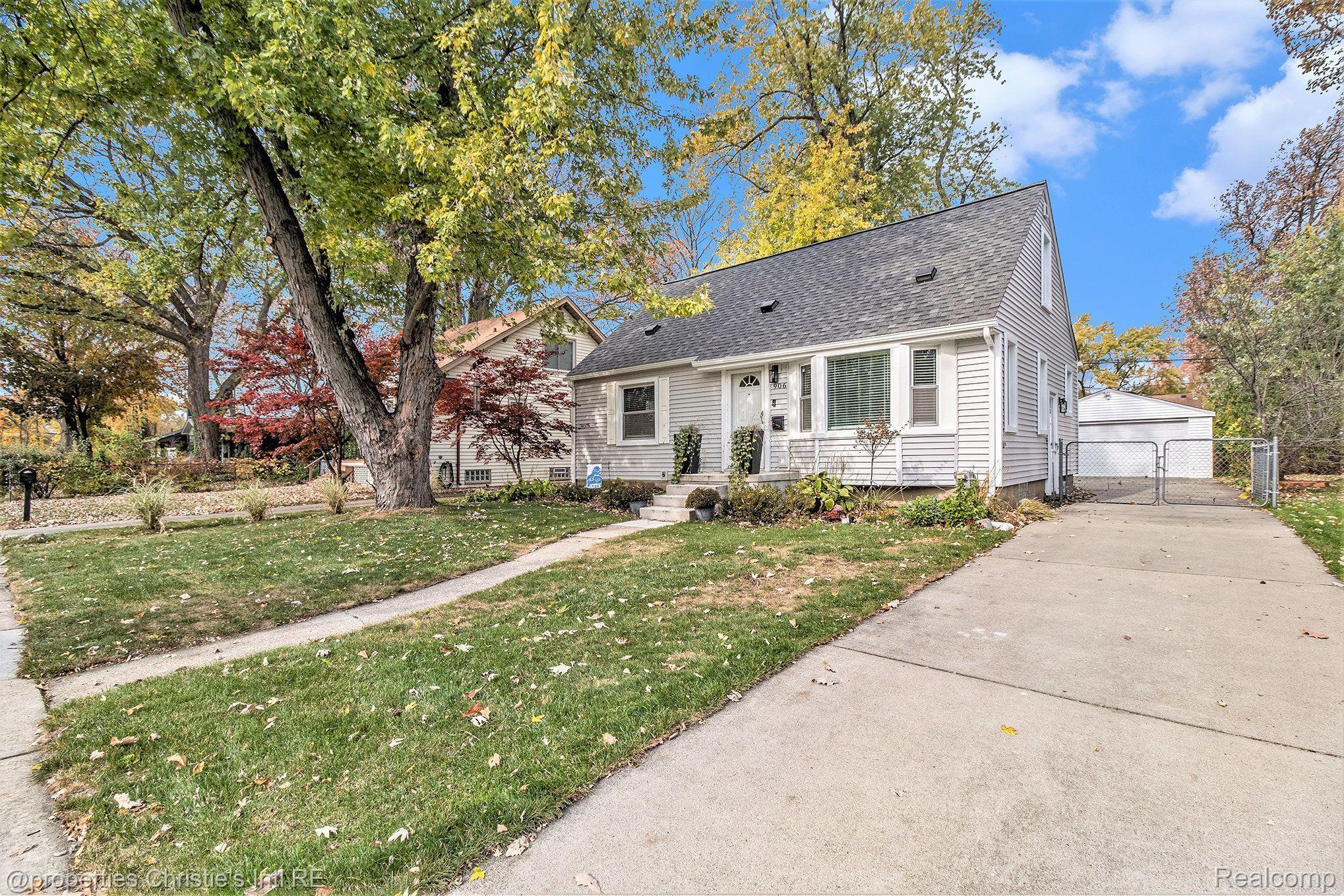 906 MAYFIELD Drive