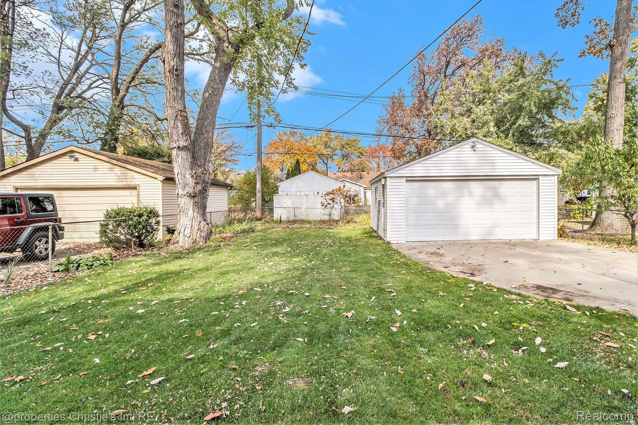 906 MAYFIELD Drive