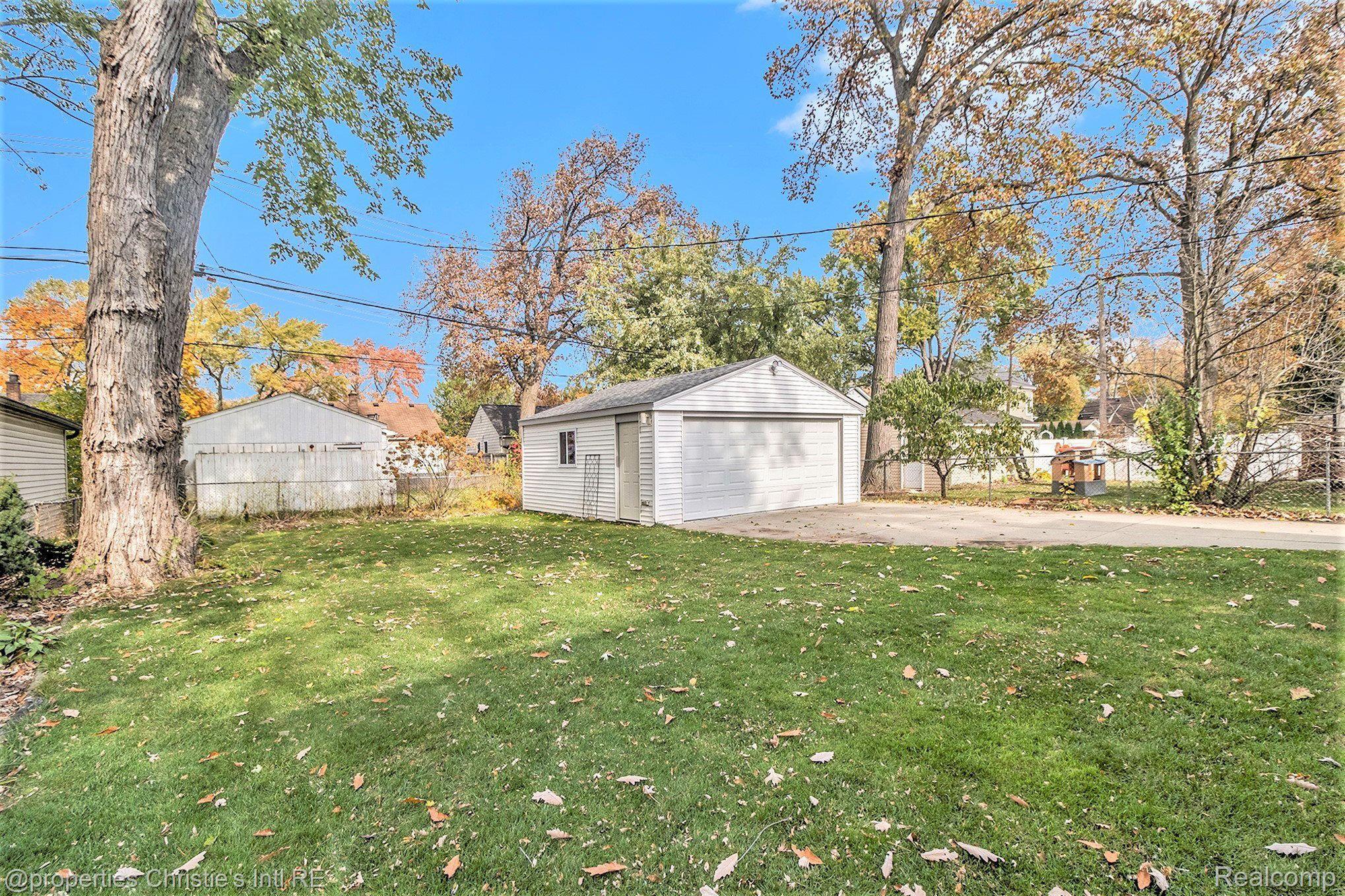 906 MAYFIELD Drive