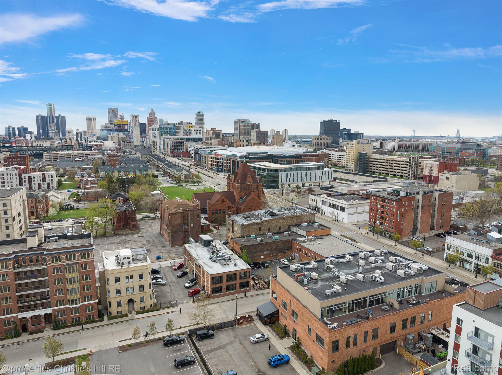 3100 Woodward Avenue 208