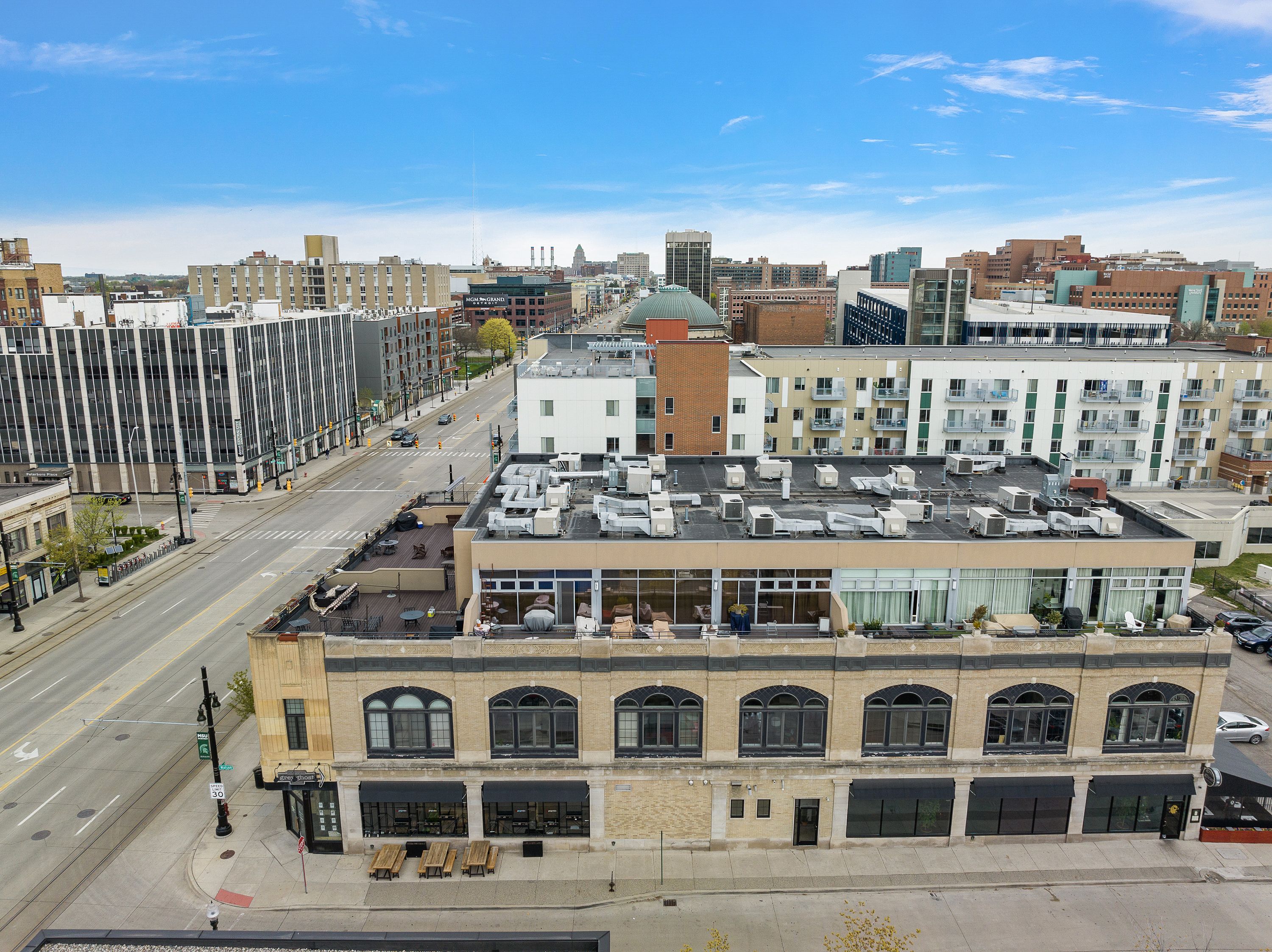 3100 Woodward Avenue 208