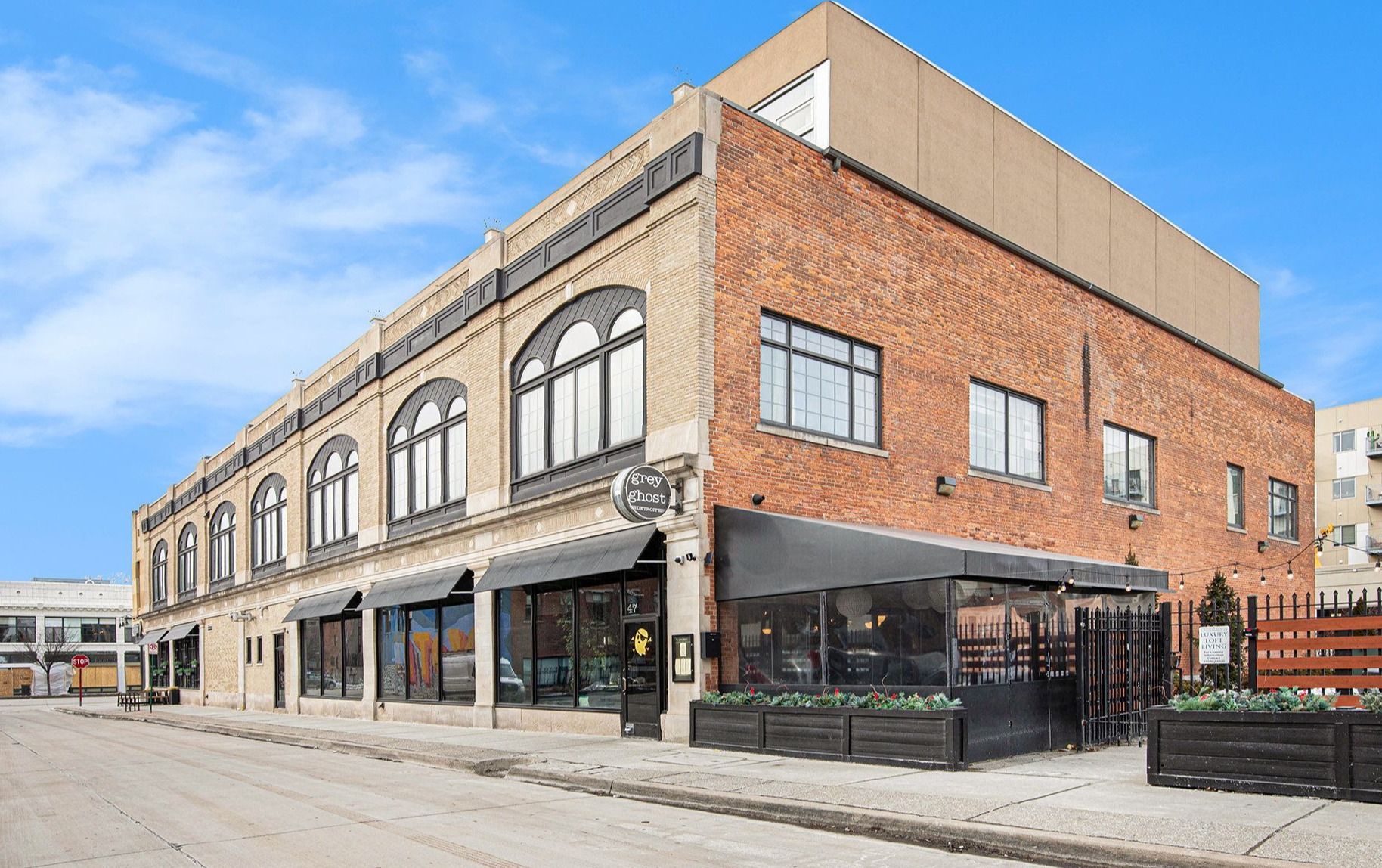 3100 Woodward Avenue 208