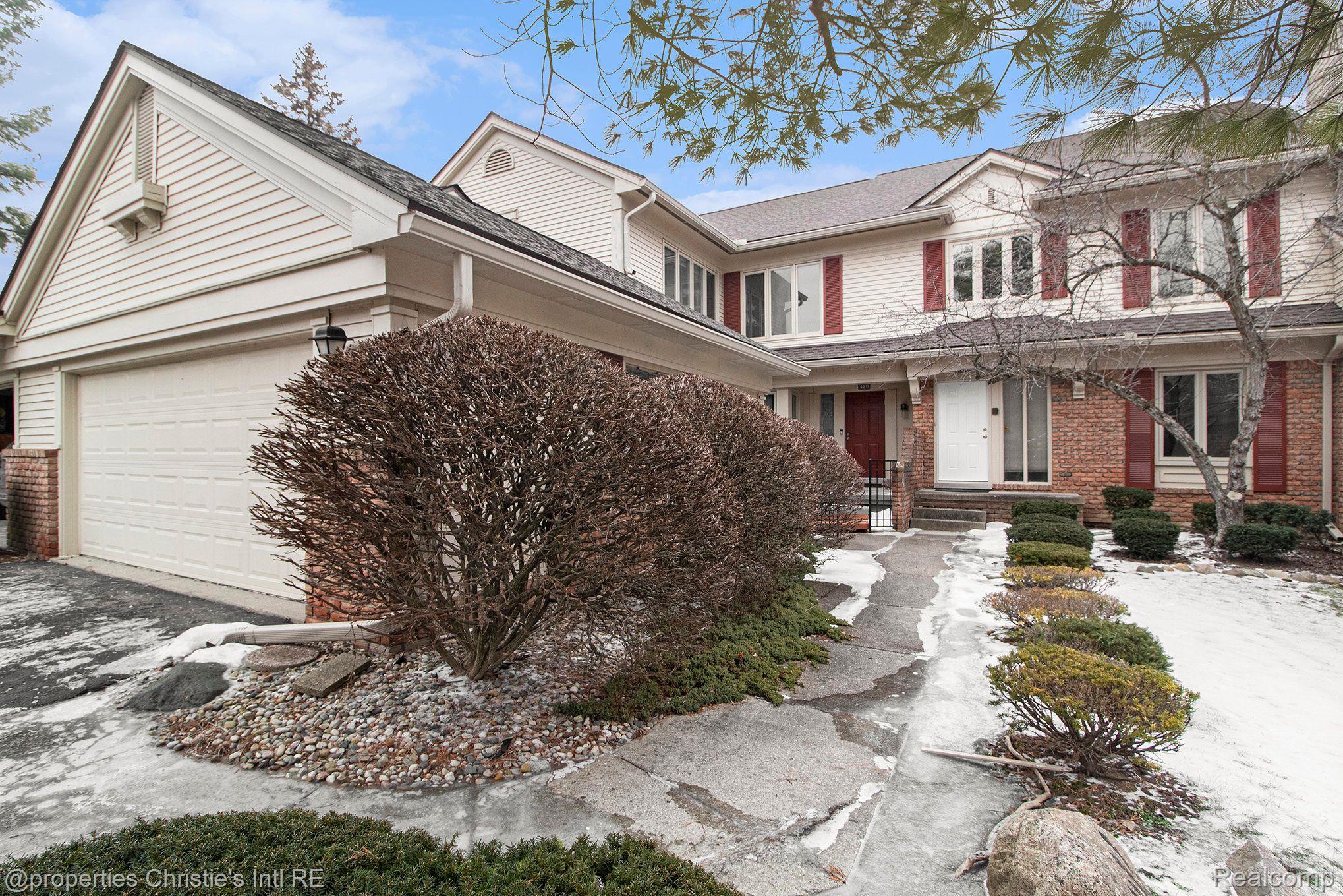 6943 Pebble Park Circle